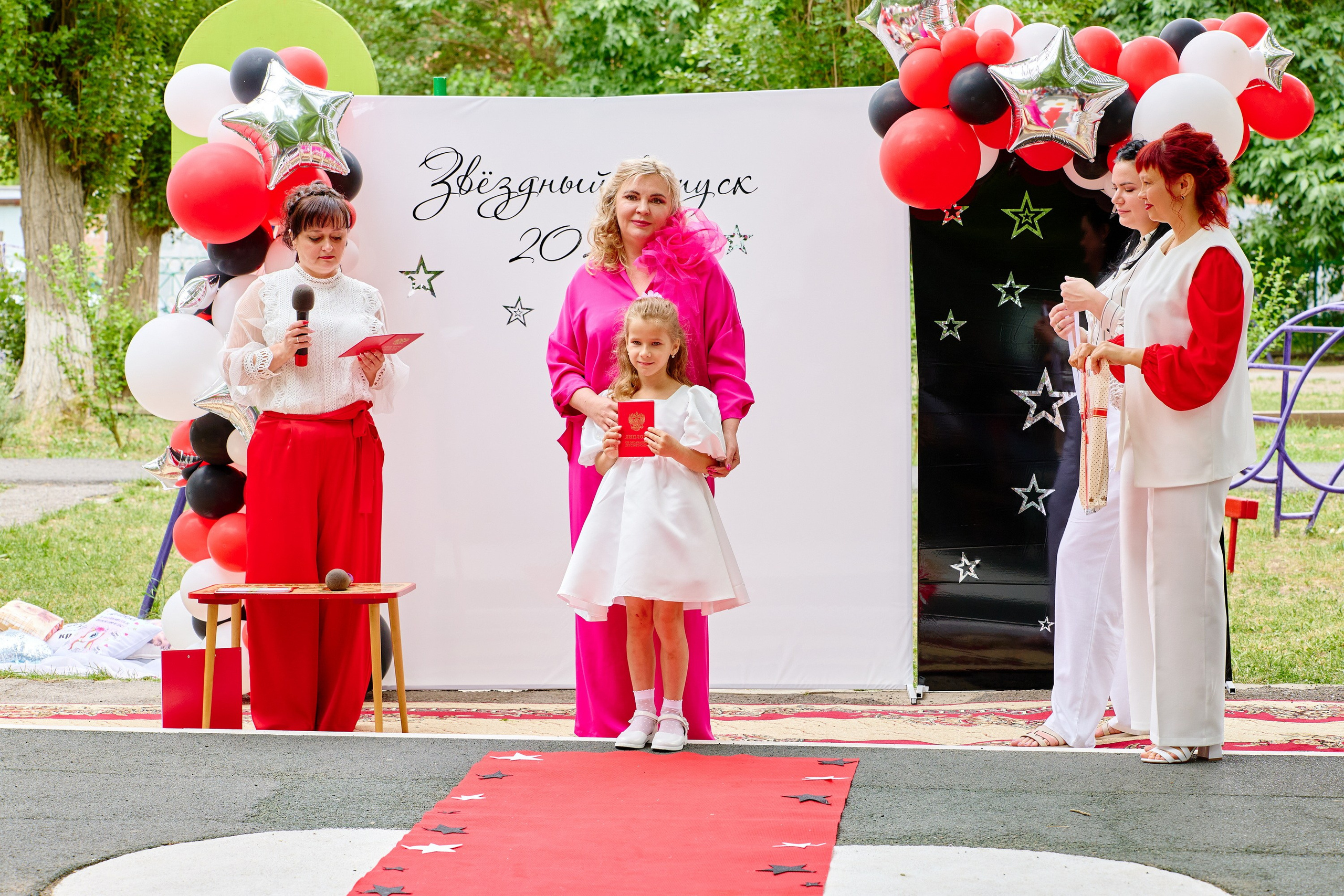 Выпускной 45 сад. Фотограф Выпускные альбомы Таганрог Сергей Коробченко