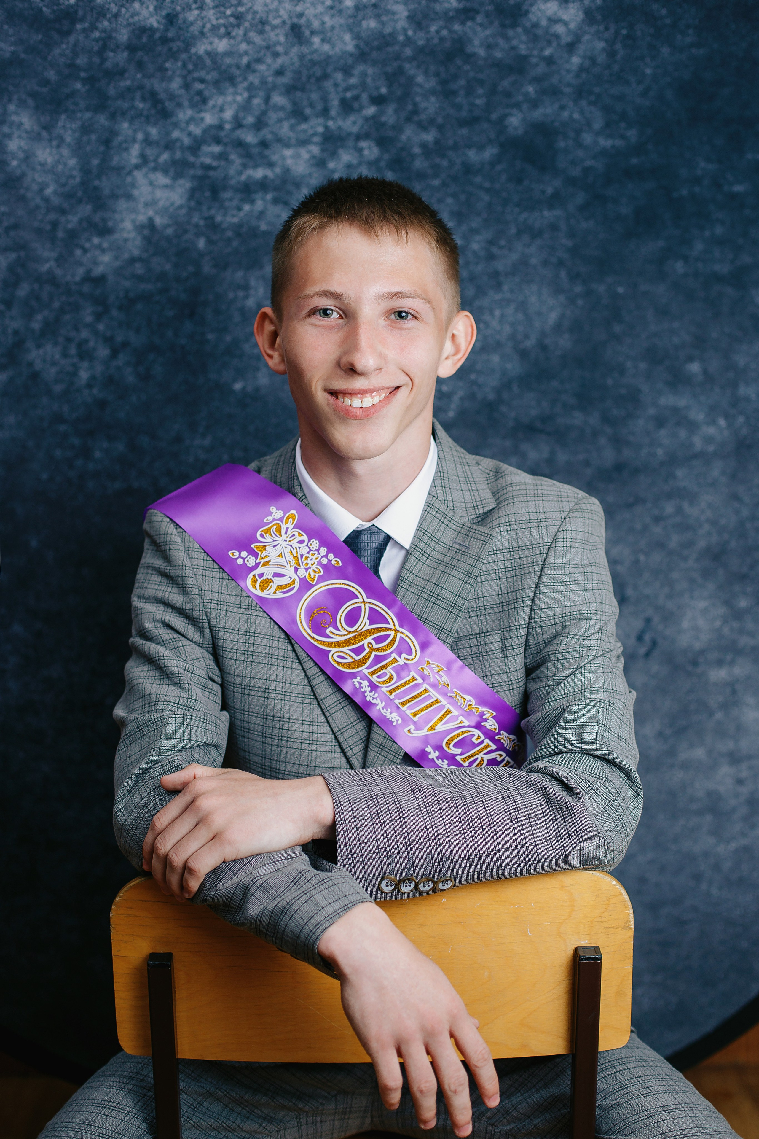 Выпускные альбомы школьные портреты Искитим Бердск Новосибирск. Выпускные альбомы Искитим, Бердск и Новосибирск Крюкова Елена