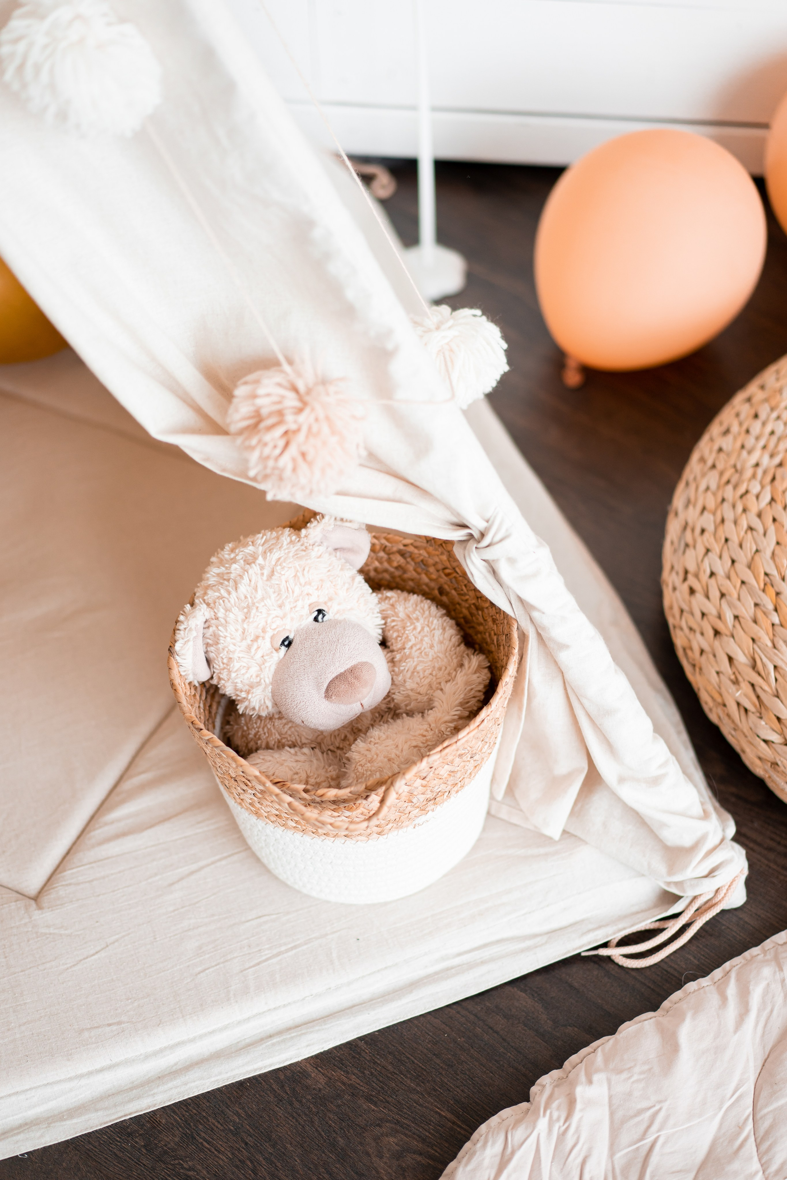 Локации фотостудии, реквизит. Детская, семейная фотостудия в Санкт-Петербурге