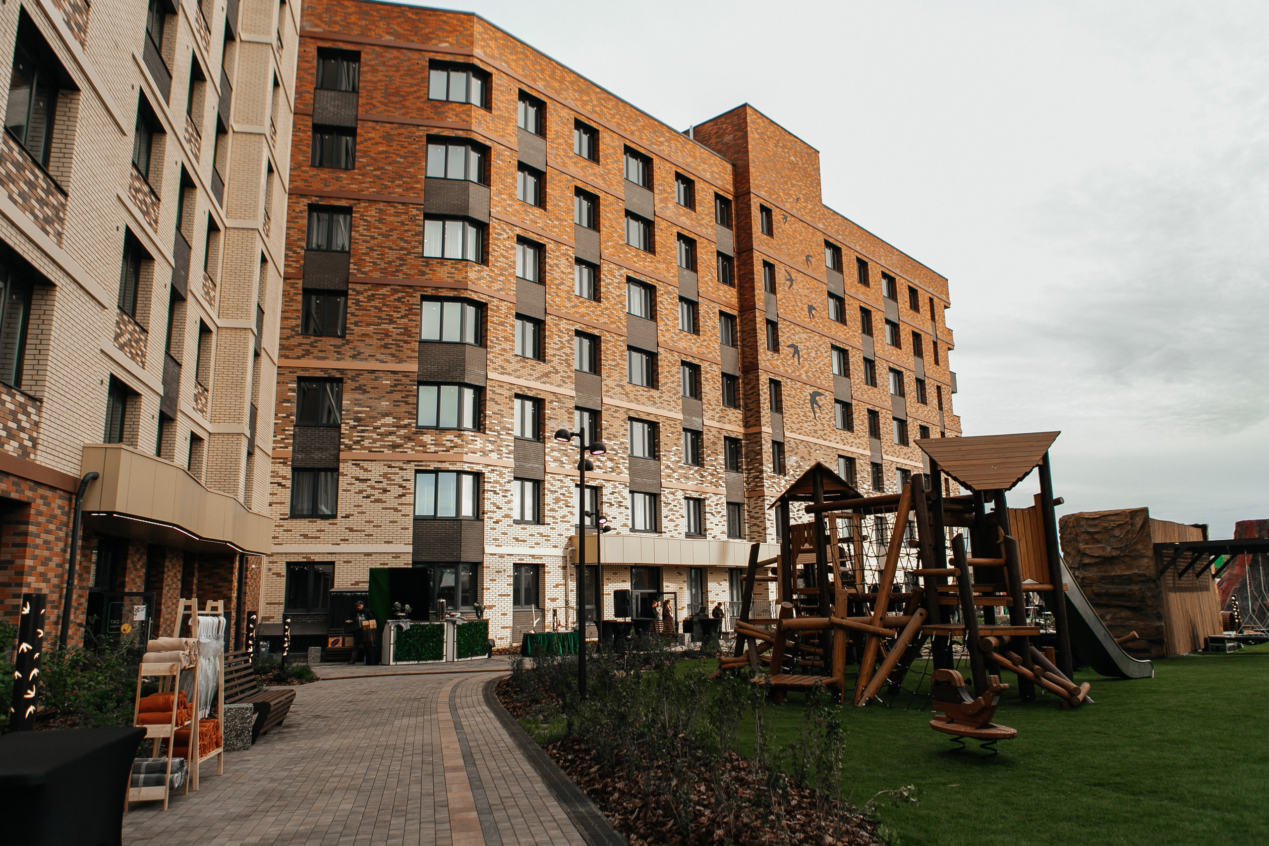 Презентация в квартал стрижи от Восток Центр Иркутск. Фотограф в Иркутске Анастасия Кись. Студийная фотосессия беременности в тканях Иркутск. Семейная фотосессия, ПОРТРЕТ «ПОКОЛЕНИЕ»