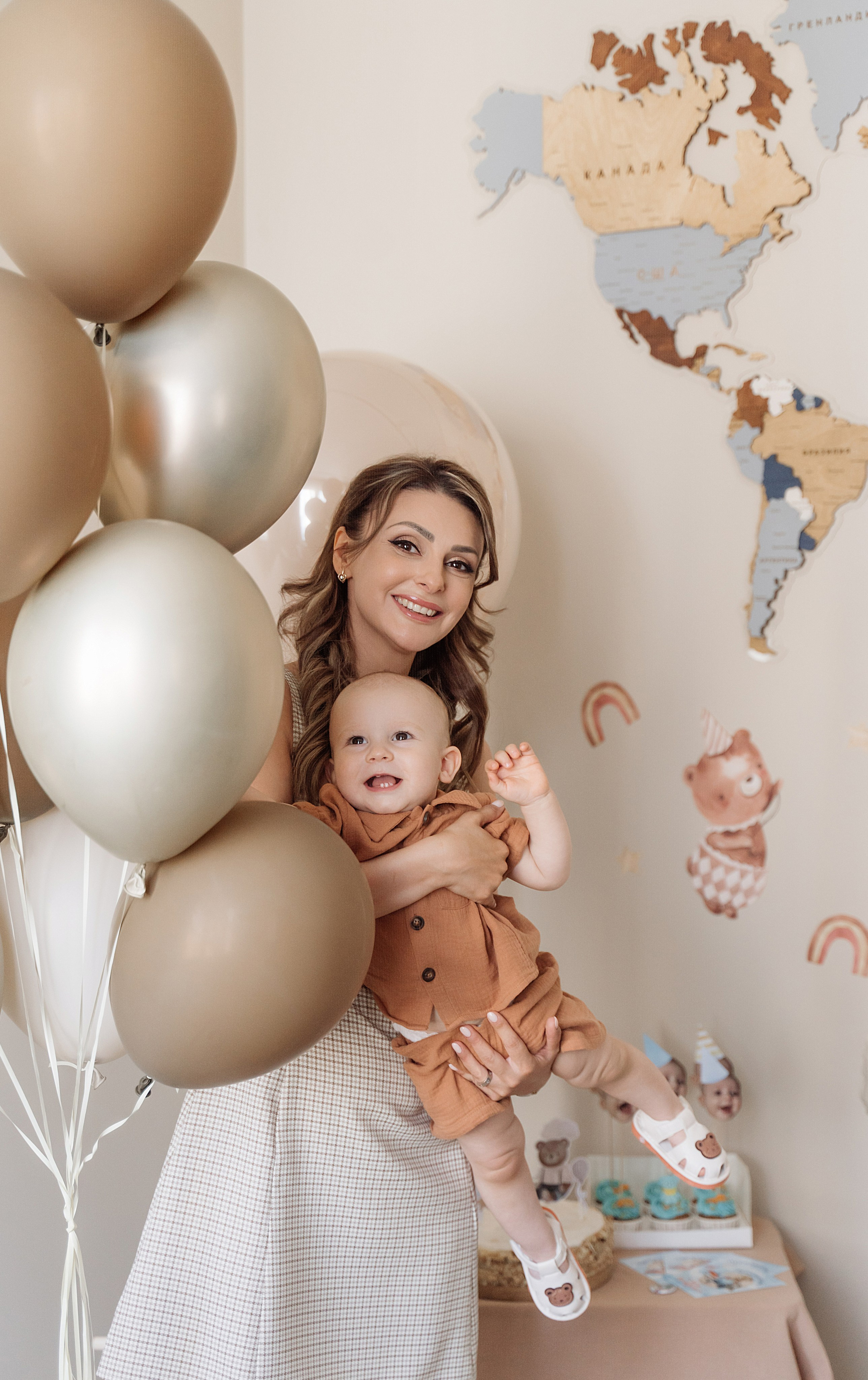 1 годик Русланчику (снимли дома). Свадебный фотограф