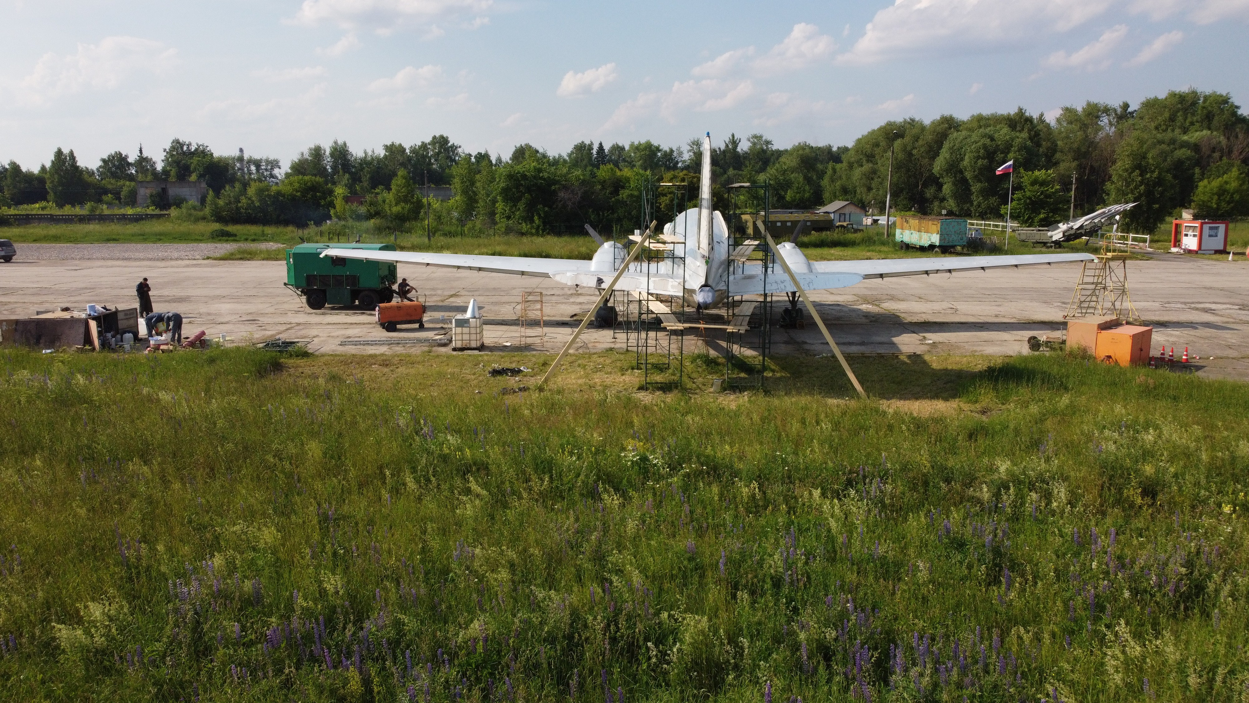Ил-14Т «Голубая Мечта» — покраска (2022г). Фотоальбом показывающий увлекательный мир авиации и мир медведей Андрея Иванова