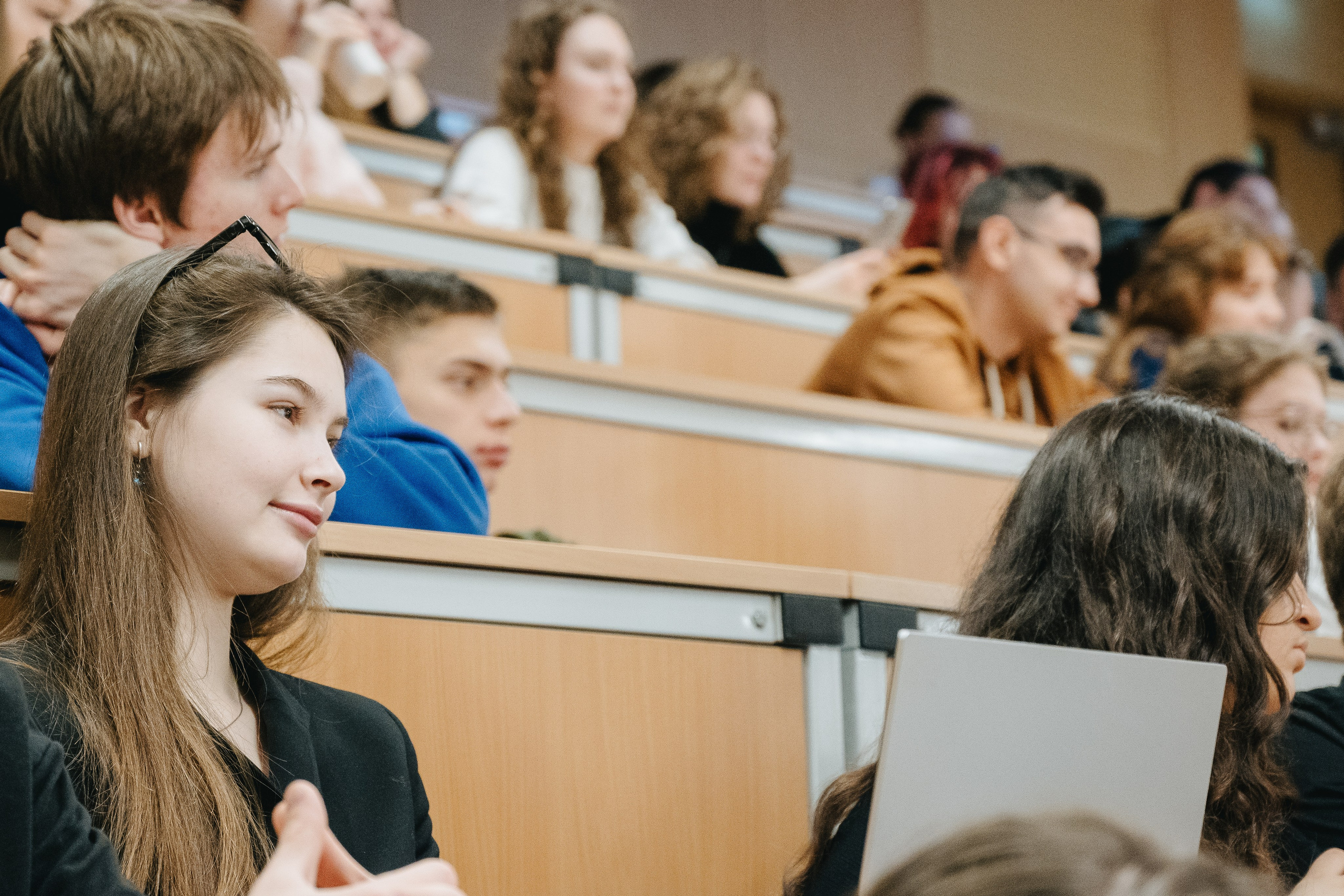 Встреча с Олегом Титовым, креативным продюсером Medium Quality. Даниил Сергеев: репортажный фотограф