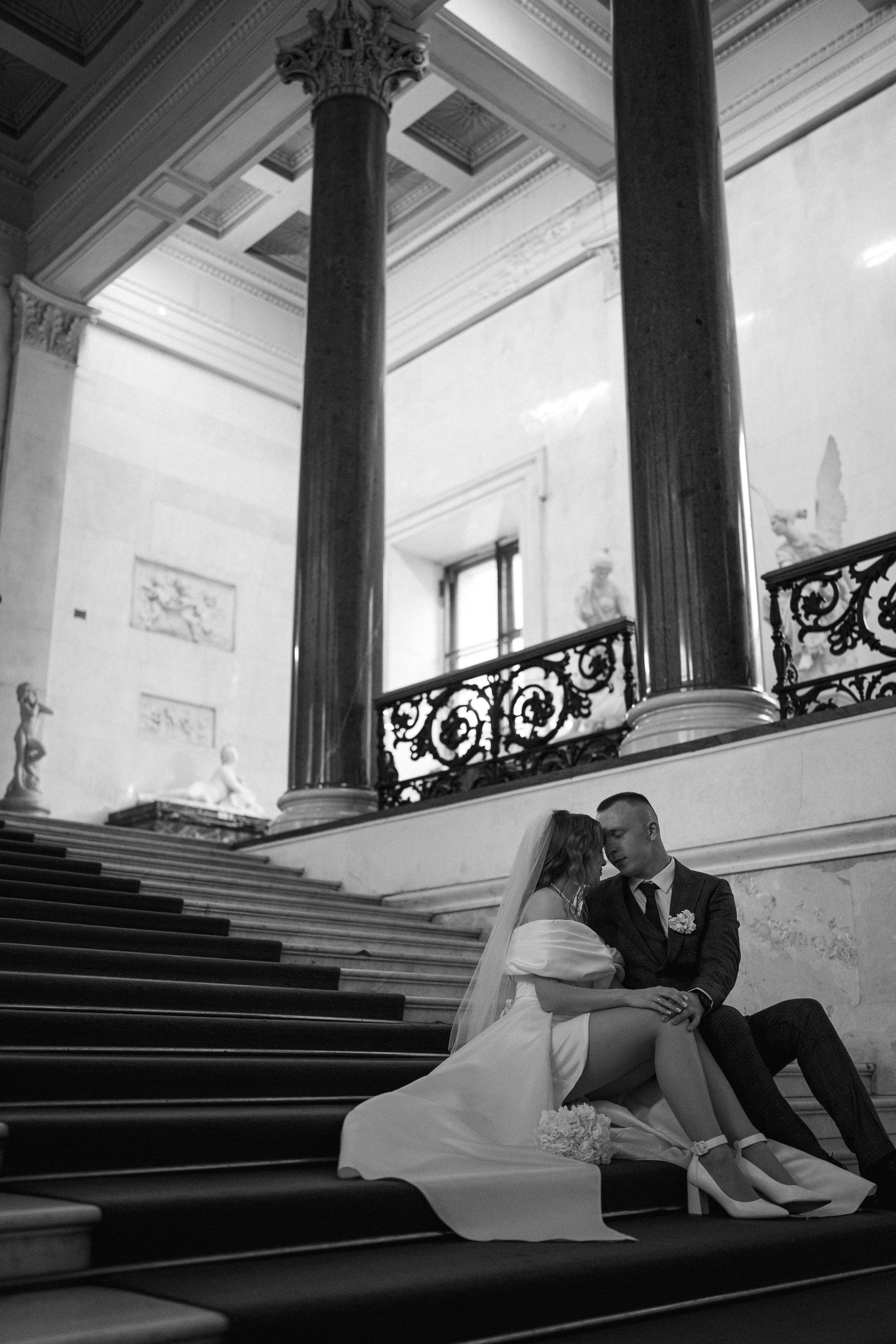 Дмитрий и Кира (Эрмитаж). Свадебный фотограф в Санкт-Петербурге