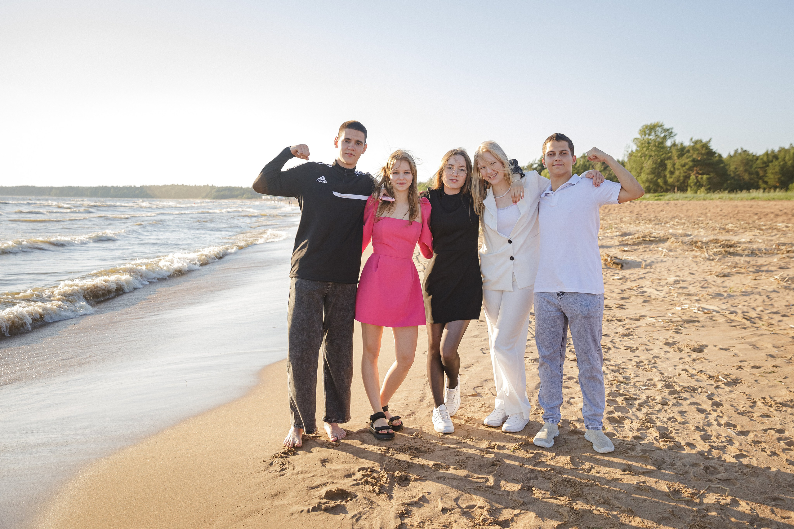 26.06.2024 Выпускной Залесье 9А. Маша Гонтарь Семейный домашний репортажный фотограф в Санкт-Петербурге