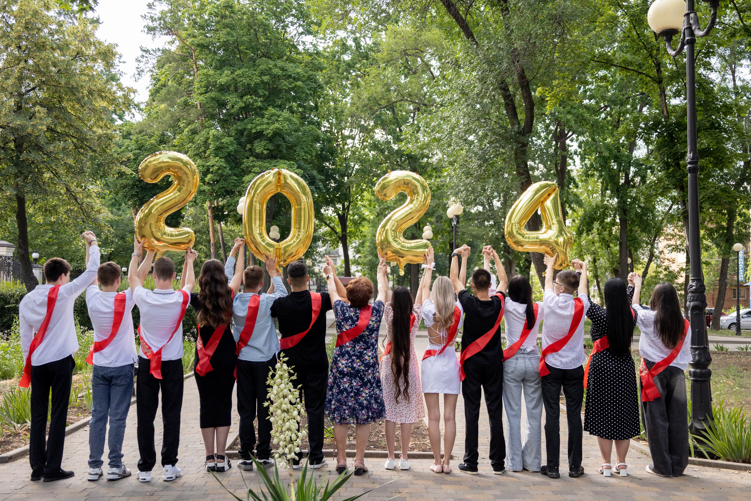 Школа № 54. 11 класс. Фотограф Донецк. Горловка. ДНР. Севастополь