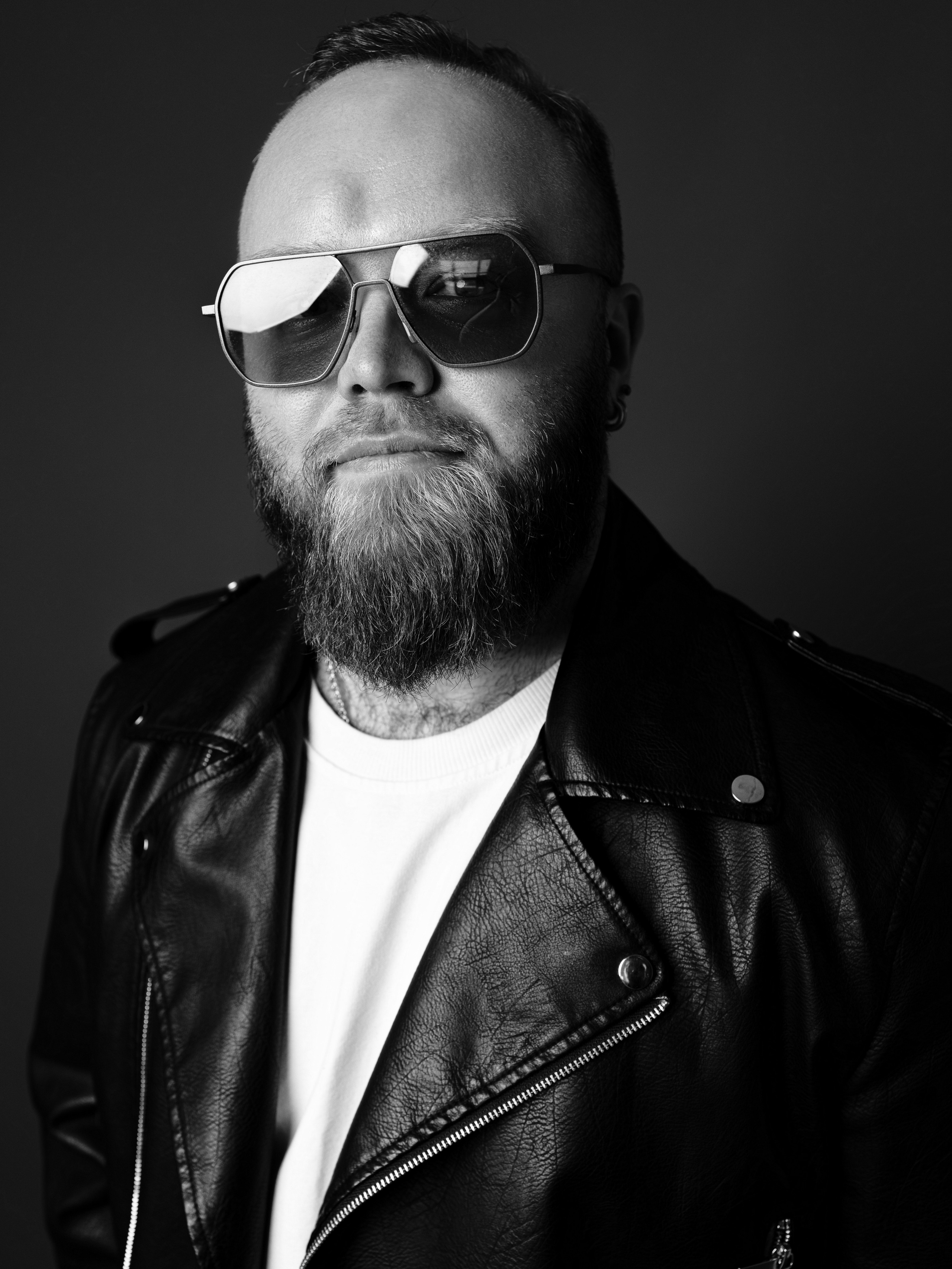 Дмитрий К. Фотограф Челябинск Эвелина Ганага, съемка для бизнеса и маркетплейсов