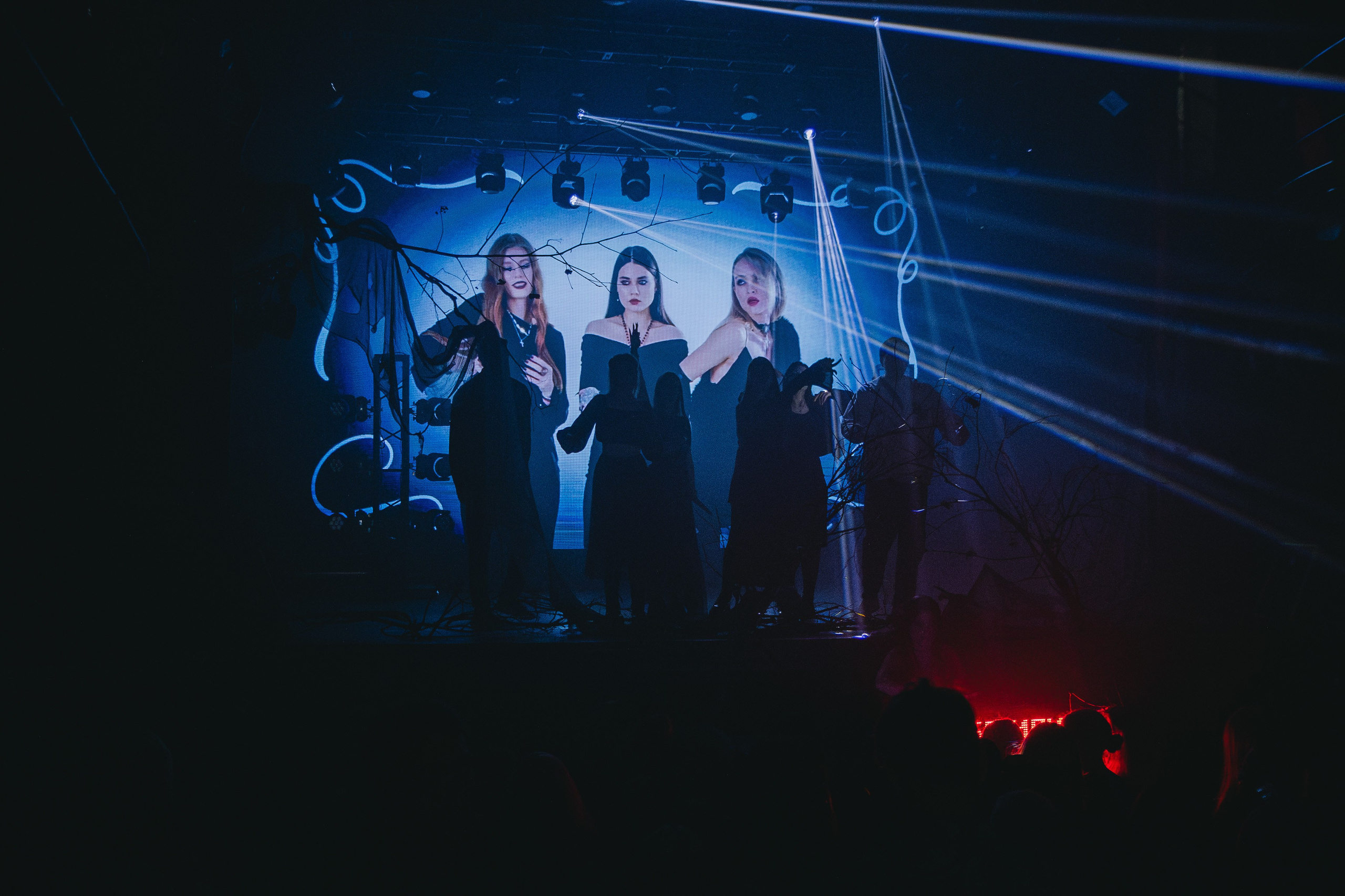 Тусовки. Фотограф Егор Огородов