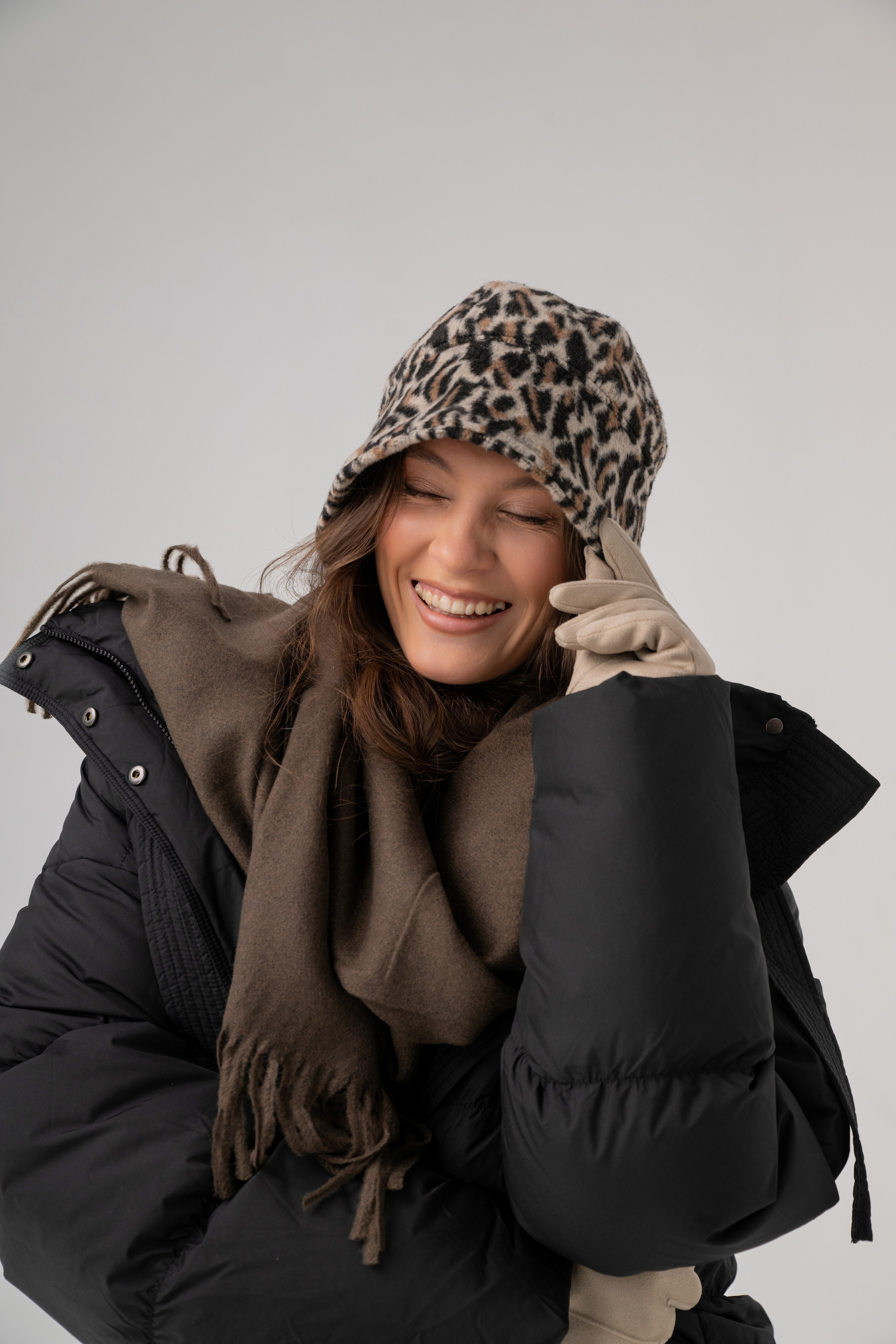 С нами тепло. Фотограф Ярмишко Дарья. Выпускные фотокниги