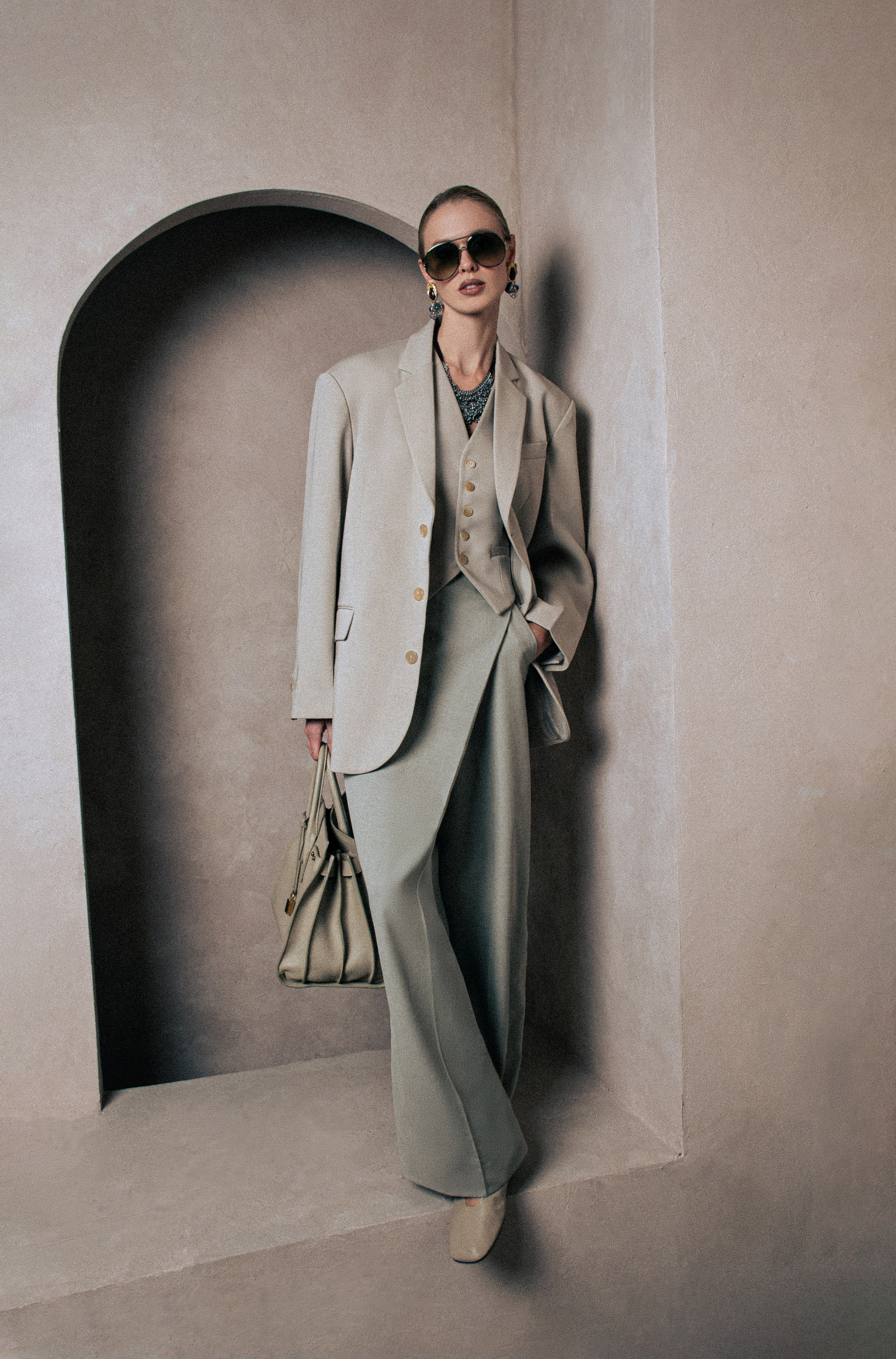 Commonkin Dubai. Elizaveta Filchenko. Fashion-photographer and director