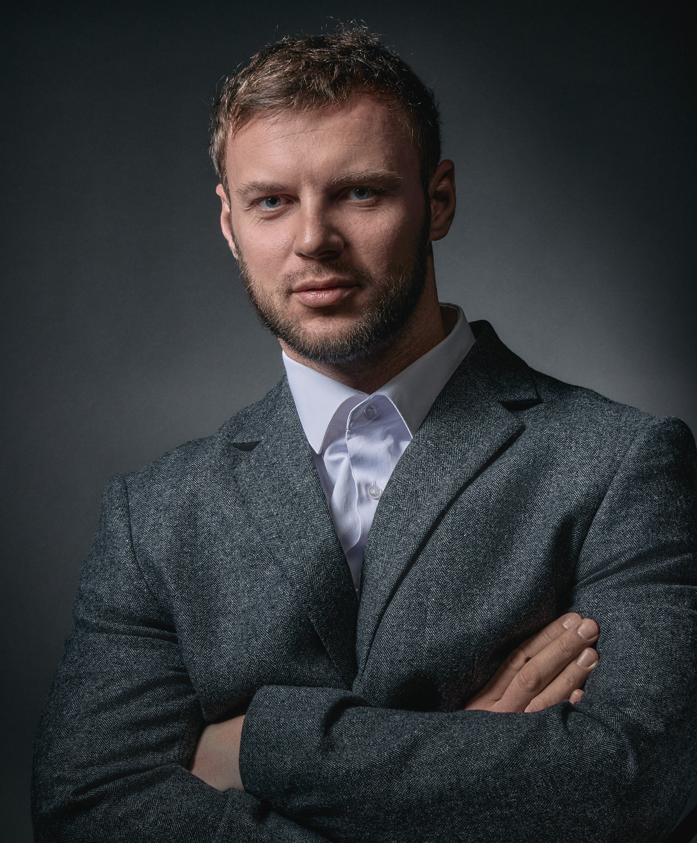 Мужской портрет. Игорь. Фотосессия в Efimov Studio. Портретный фотограф во Владивостоке Сергей Ефимов. #СергейЕфимовФото