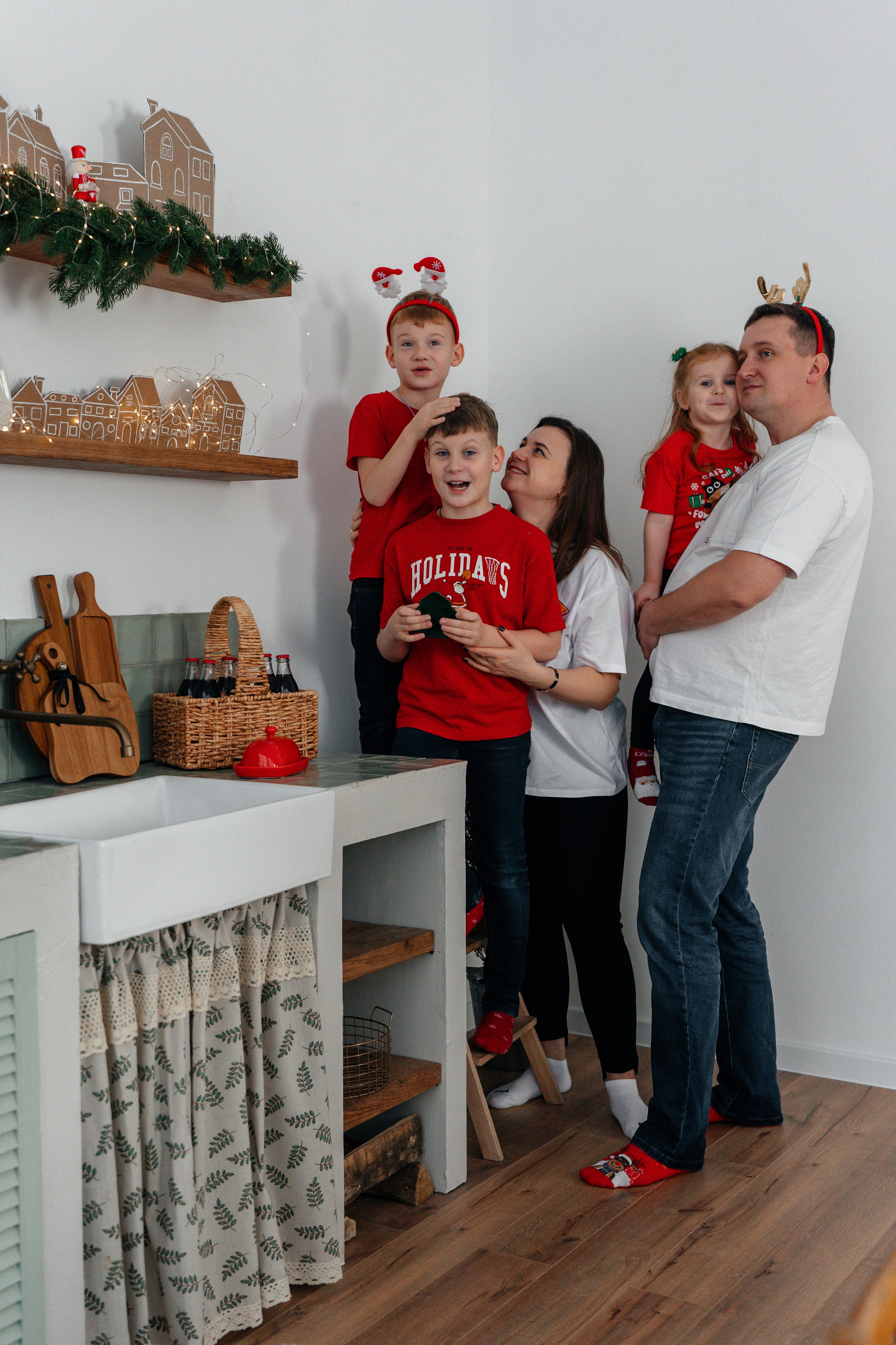 Семейная съёмка — Новый год. Ваш семейный фотограф в Минске — Вика Трегубова