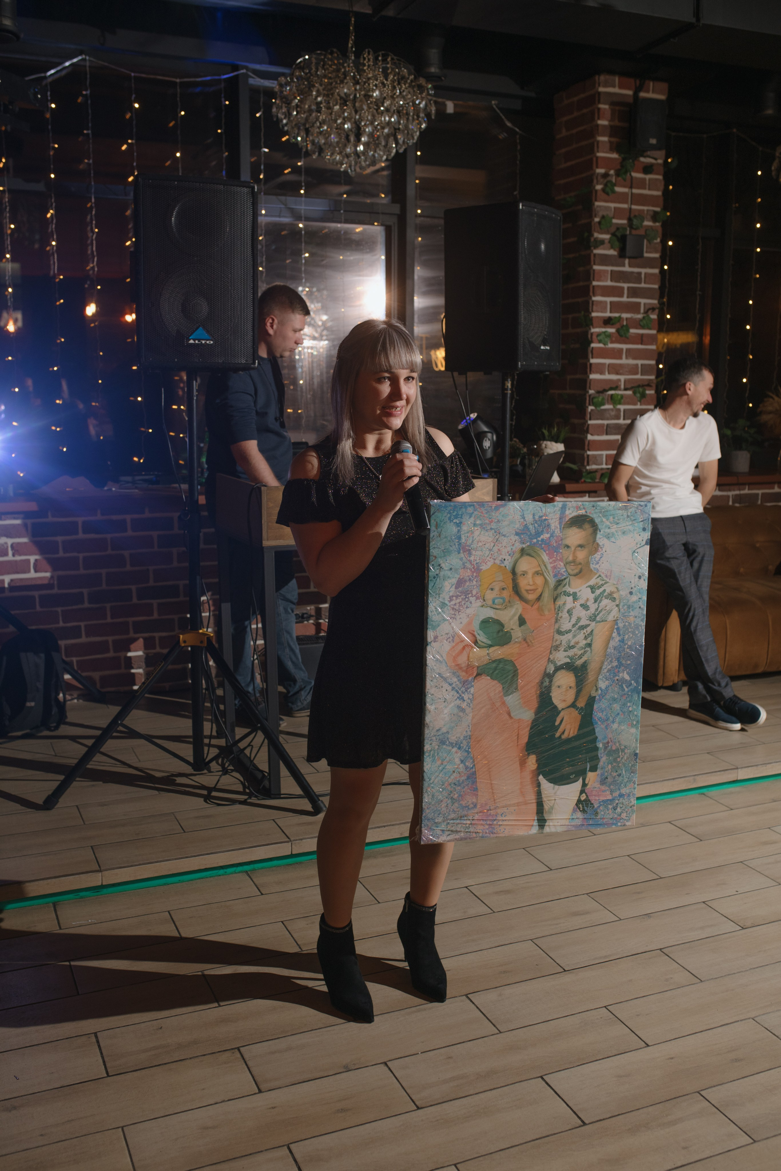 День рождения Томы — Let`s Talk Bar. Свадебный фотограф Екатеринбург/Челябинск — Любовь Волохова