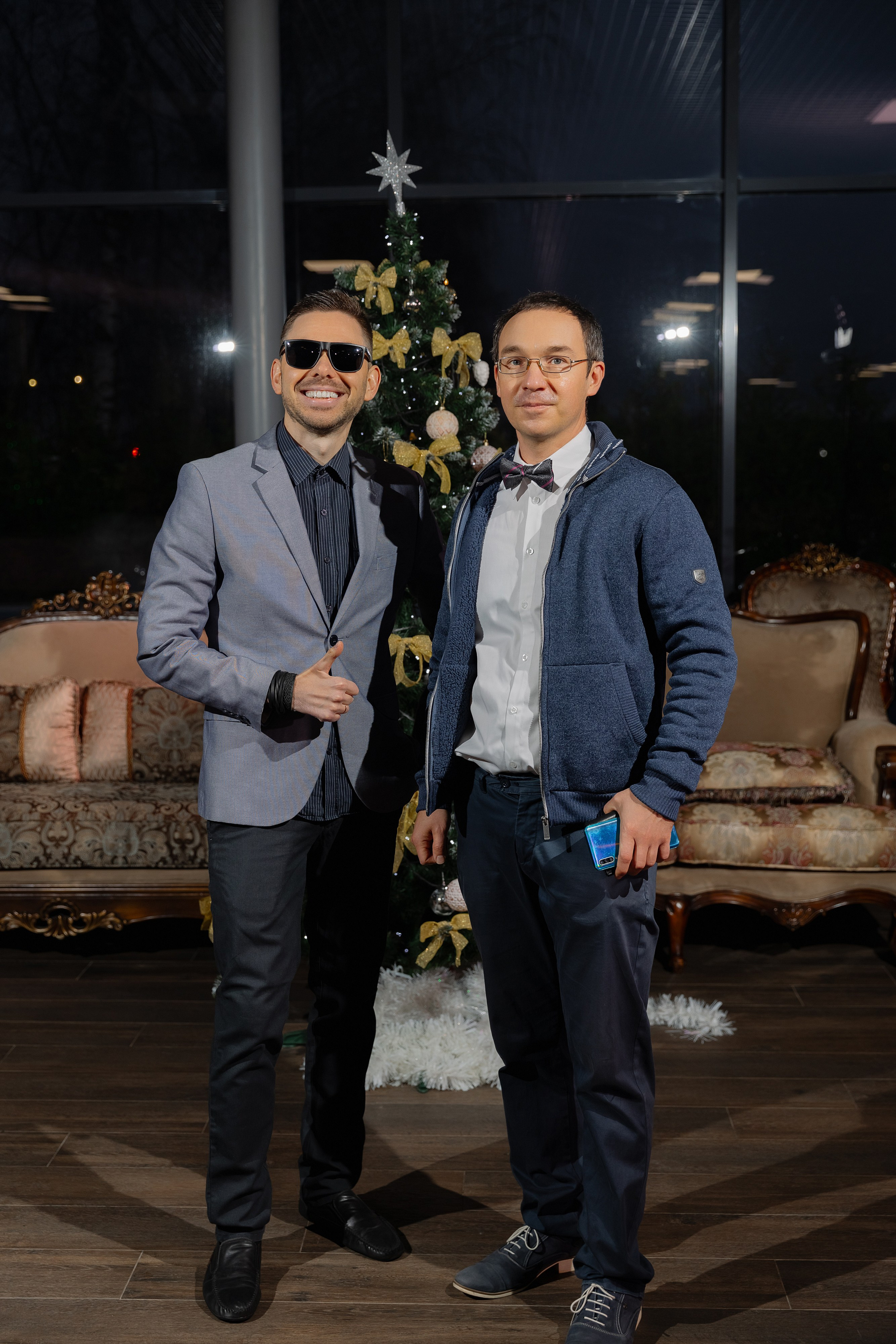 Корпоративная новогодняя фотосъемка для BELARUSBANK в Ресторане «Урарту». Свадебный фотограф в Минске/Беларуси Сергей Спиридонов