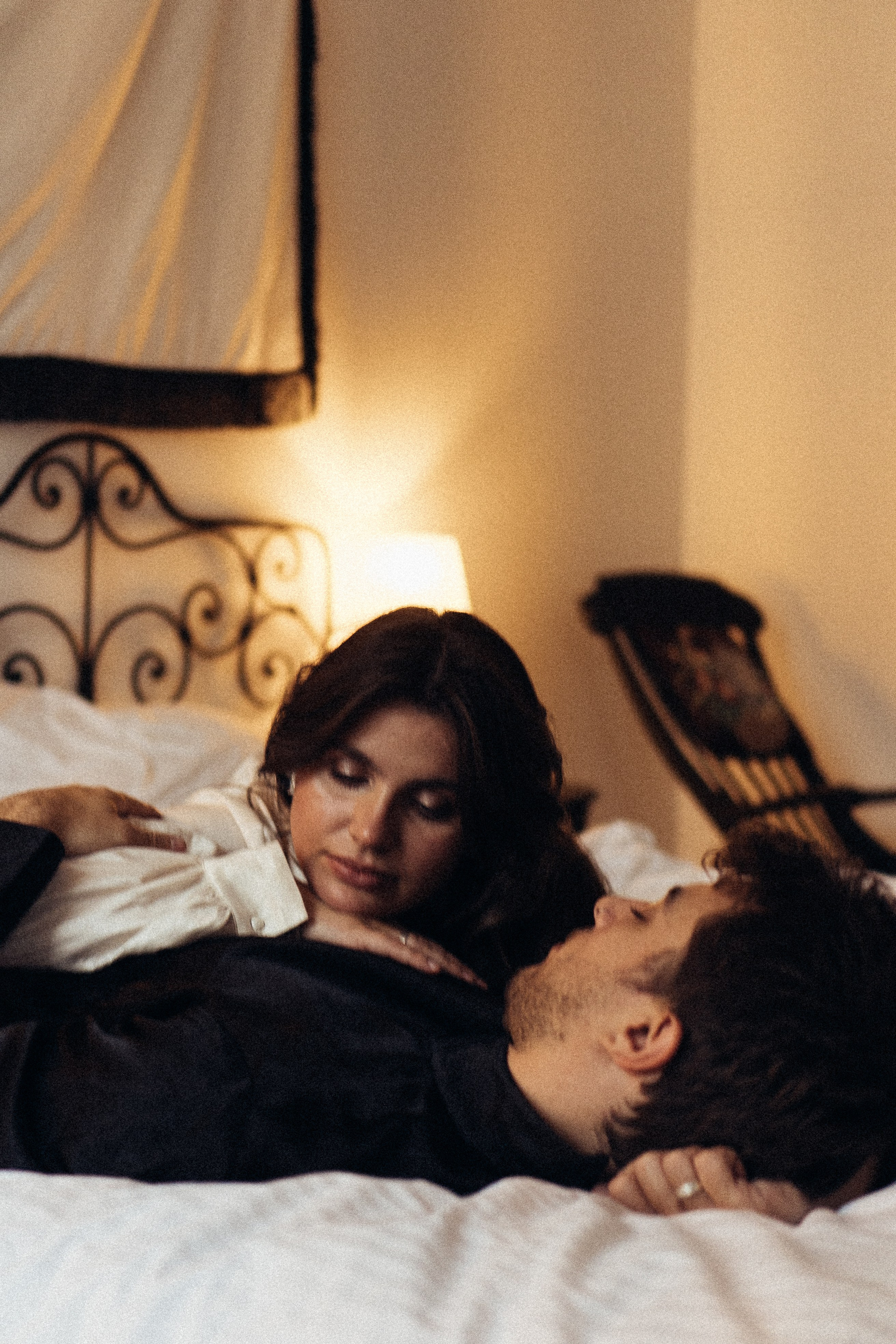 УТРО ЖЕНИХА И НЕВЕСТЫ В ПИТЕРСКОЙ КВАРТИРЕ И СЬЕМКА С СВАДЕБНЫХ ОБРАЗАХ. Профессиональный фотограф, Санкт-Петербург — Виктория Богомолова