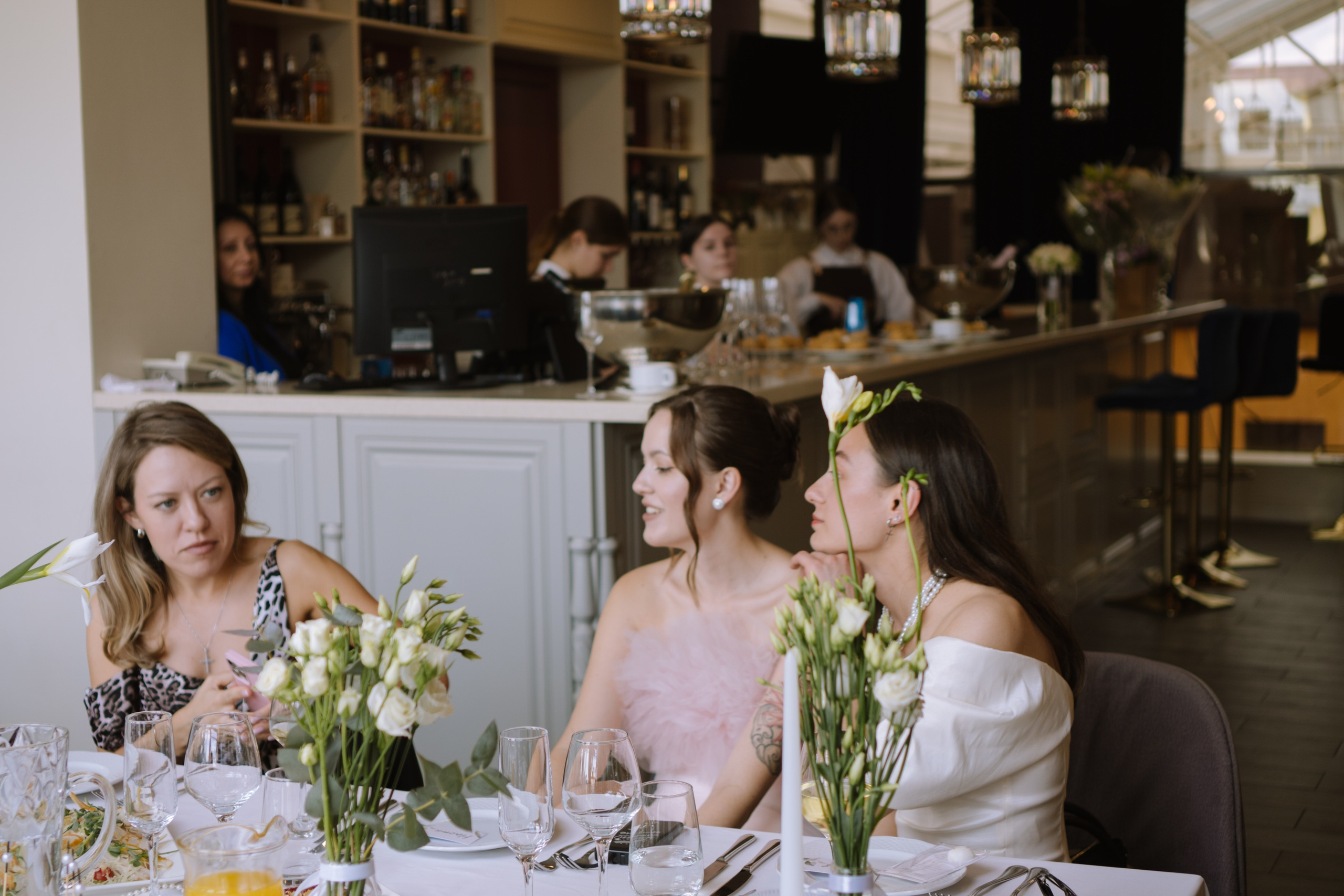 СВАДЕБНЫЙ БАНКЕТ НА ВЛАДИМИРСКОЙ В САНКТ-ПЕТЕРБУРГЕ (КАМЕРНАЯ СВАДЬБА). Профессиональный фотограф, Санкт-Петербург — Виктория Богомолова
