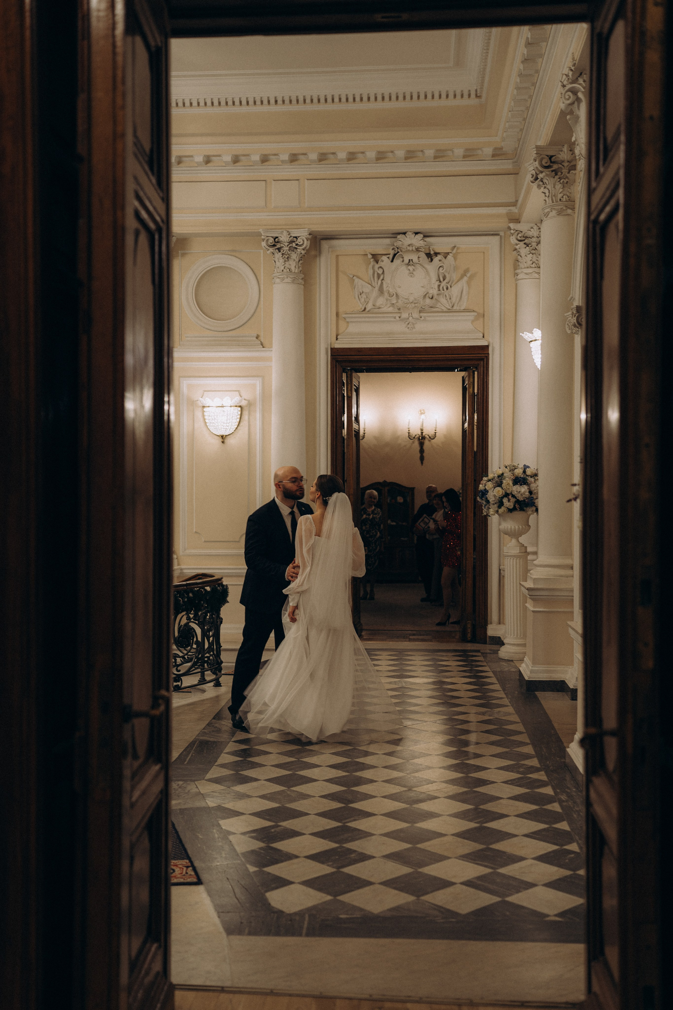 СВАДЕБНАЯ СЬЕМКА ВО ВТОРОМ ДВОРЦЕ (ДЕКАБРЬ) ТАКЖЕ СЬЕМКА В СТУДИИ НА ЧЕРНЫШЕВСКОЙ. Профессиональный фотограф, Санкт-Петербург — Виктория Богомолова