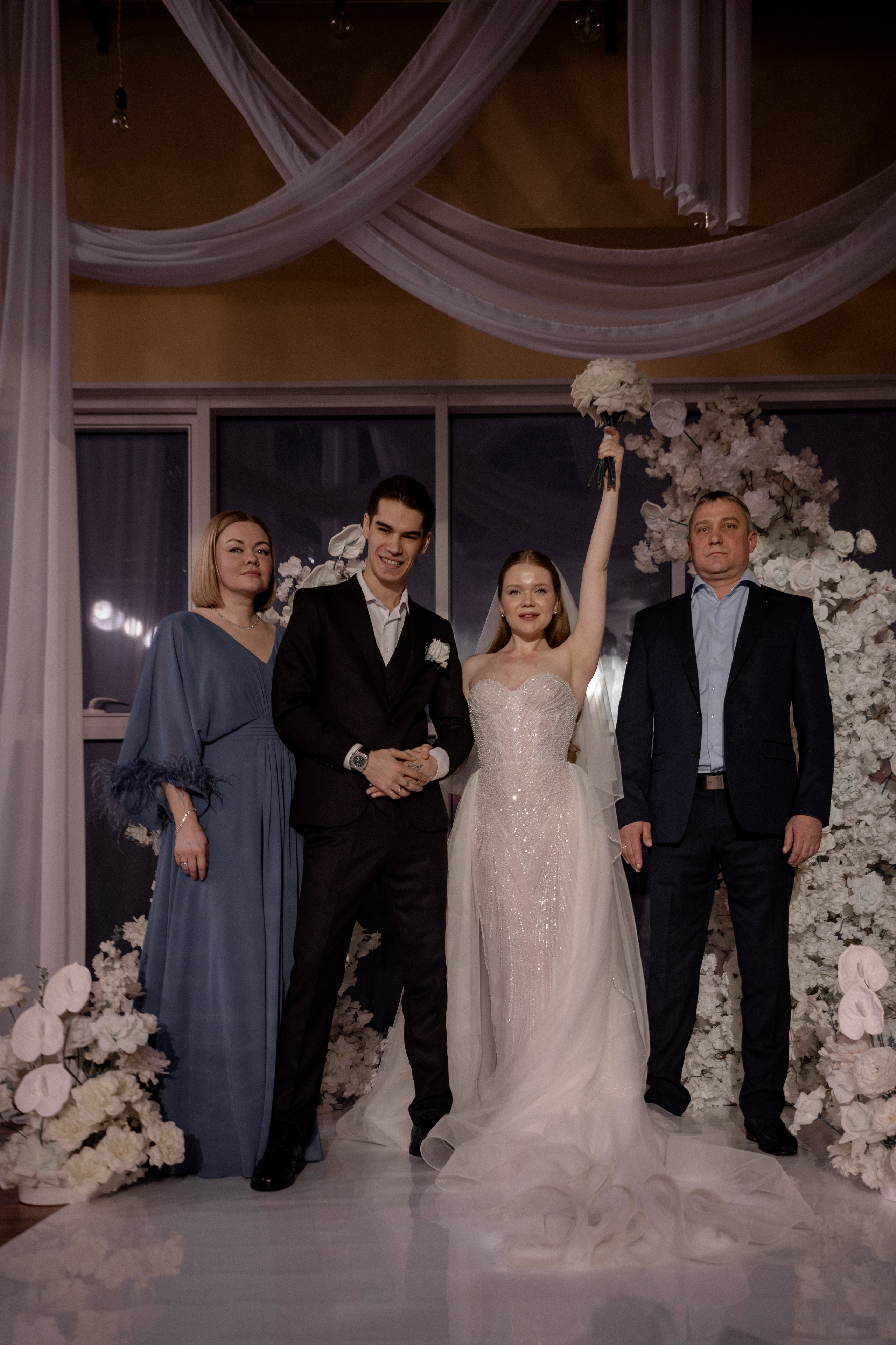СВАДЕБНАЯ СЬЕМКА СБОРОВ В ОТЕЛЕ И ВЫЕЗД НА ЦЕРЕМОНИЮ (СНЯТО В СИБИРЕ В НИЖНЕВАРТОВСКЕ). Профессиональный фотограф, Санкт-Петербург — Виктория Богомолова