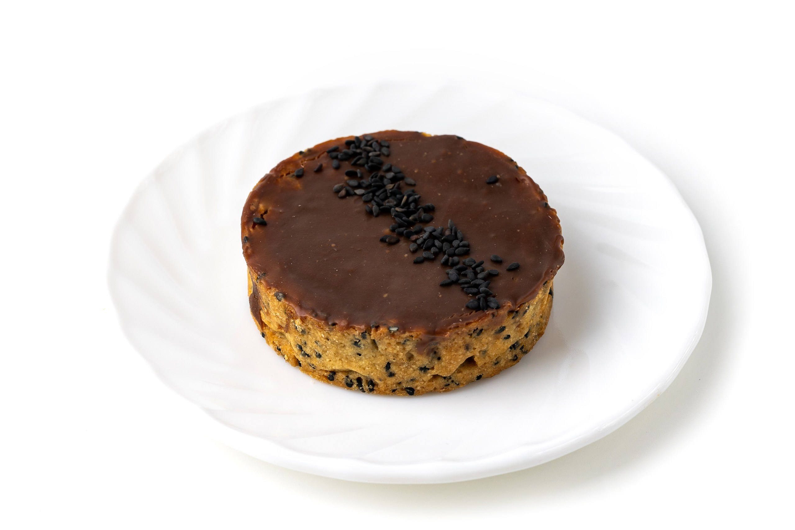 предметный фотограф казань, каталожная съемка , фудфото для меню сайта, меню пекарни, фудсъемка на белом фоне, пирожное торт, Пирожное Тарт кунжутно-молочный на белом фоне