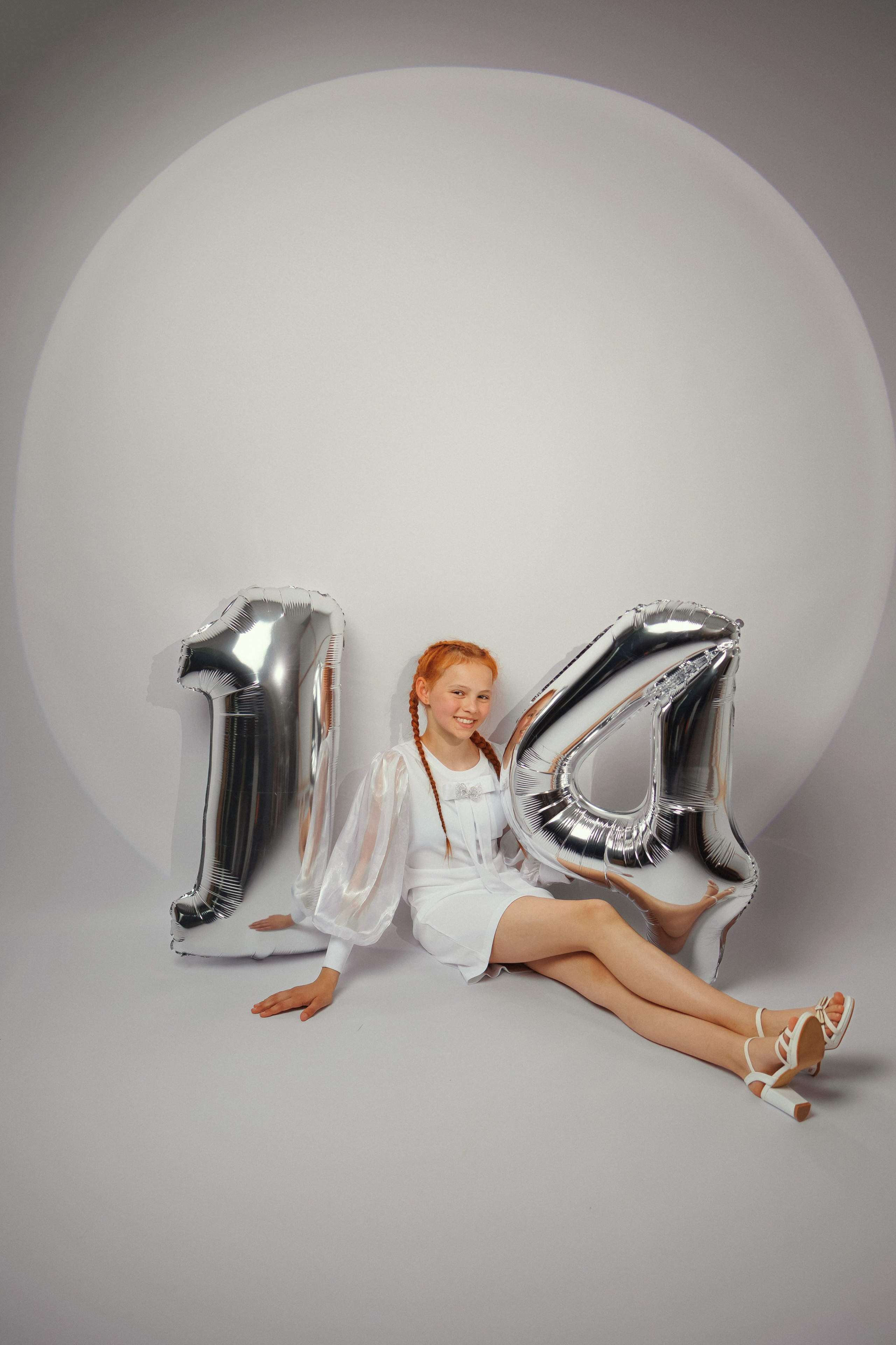 Подростковая фотосессия к дню рождения. Детский семейный фотограф в Абинске