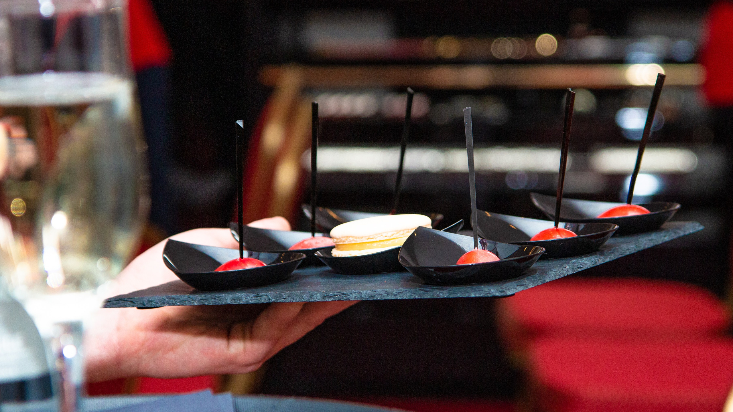 Chanel Екатеринбург. Предметный и репортажный фотограф Алексей Кротов