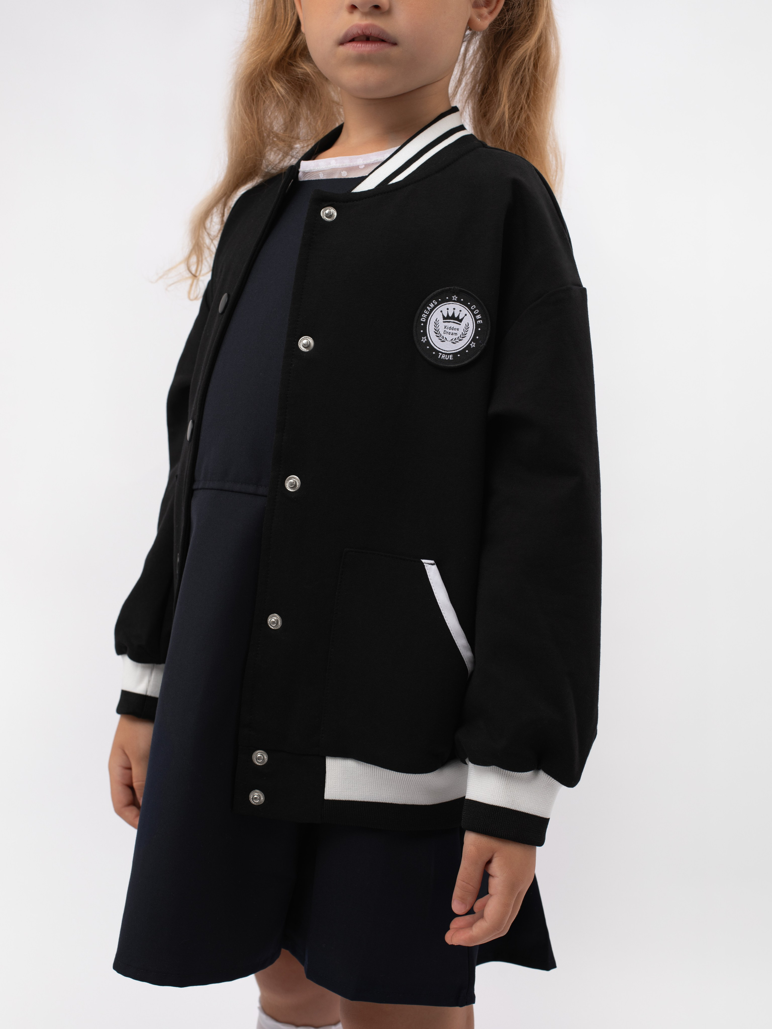 Школьная одежда. Фотостудия предметной и модельной съёмки для маркетплейсов