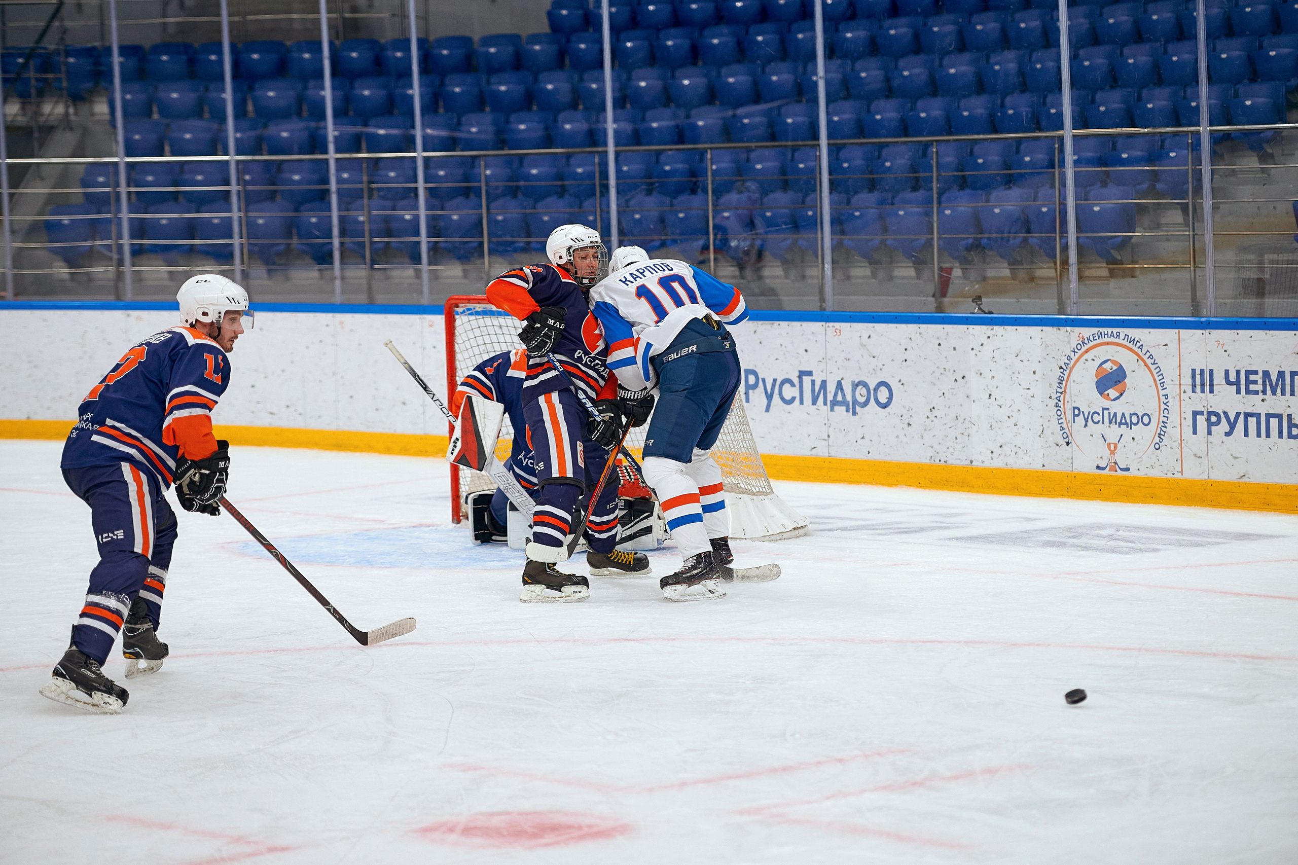 Портфолио репортажной фотосъёмки: Кристалл арена — Хоккей — РусГидро. Фотограф Яковлев Роман — Красноярск