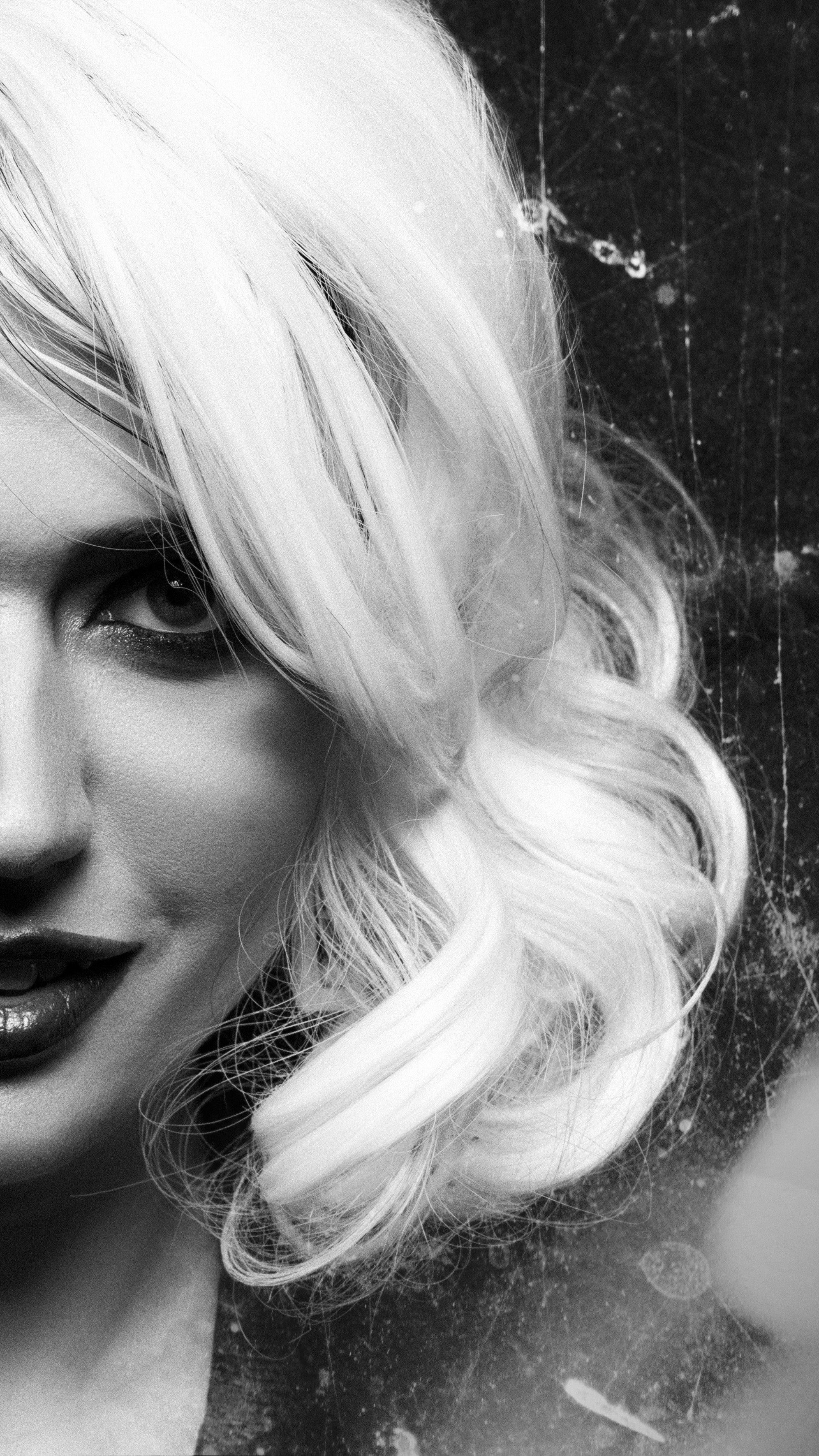 De Vill. Портретный и репортажный фотограф в Казани Максим Сипачев