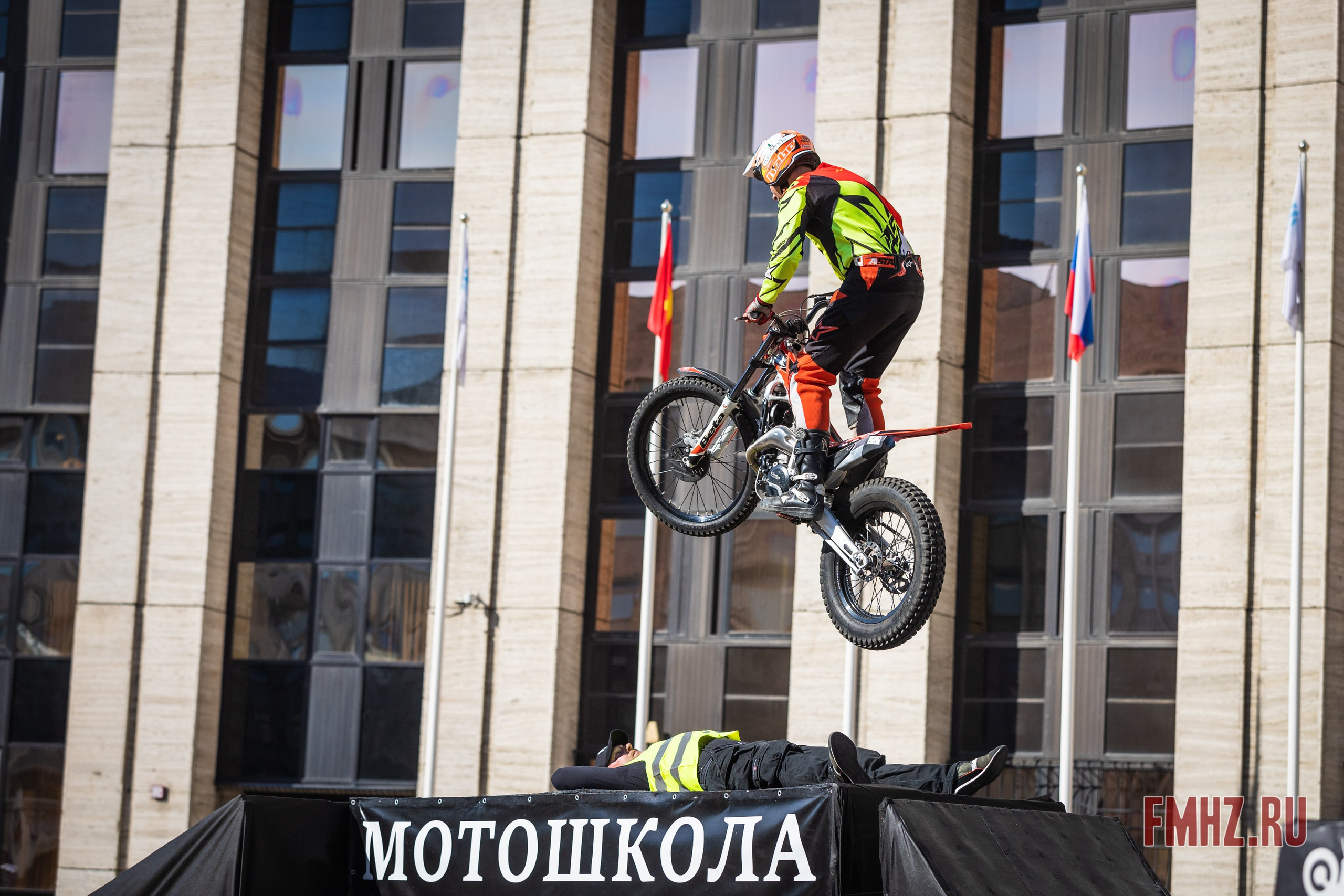 Закрытие Мотосезона 2023 на проспекте Академика Сахарова. Фотограф Владимир Охрименко