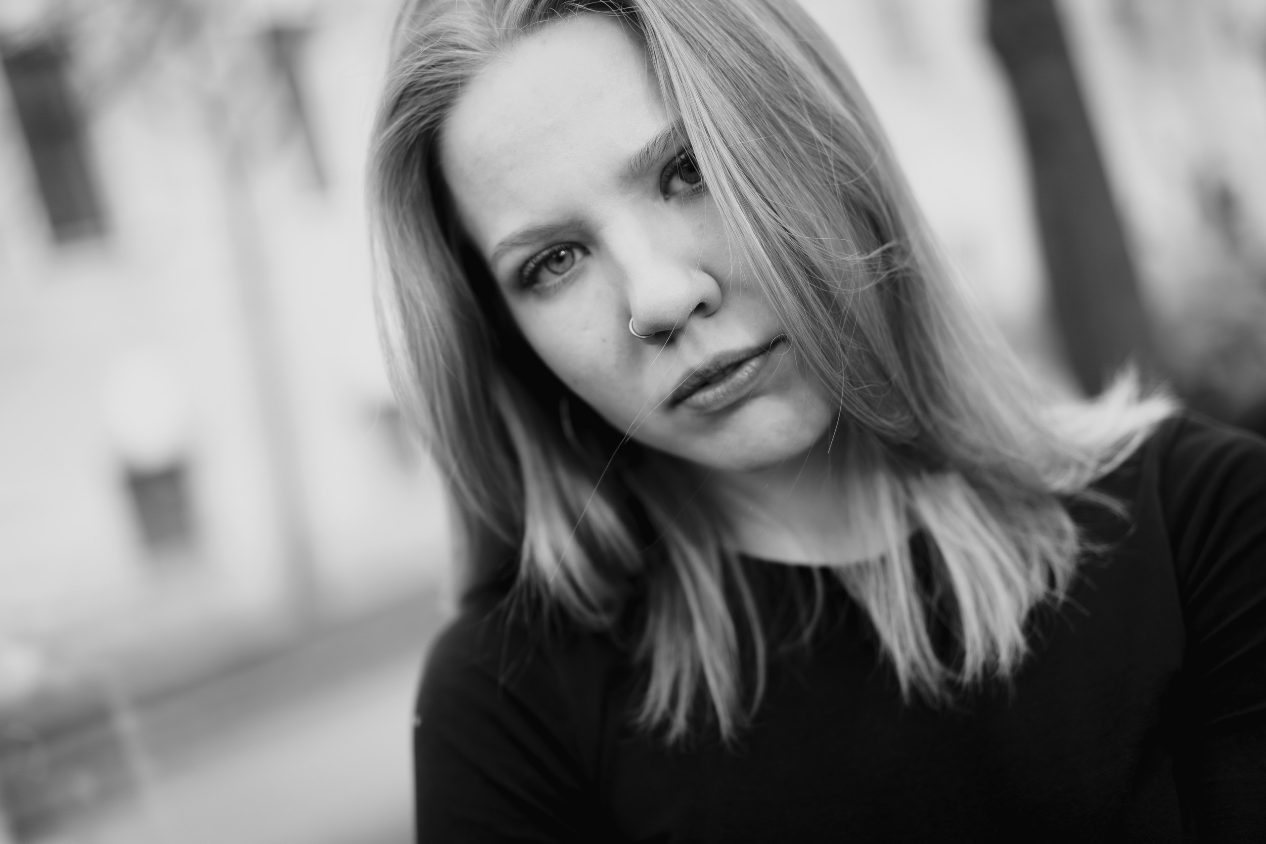 Прогулочная фотосессия по Обводному каналу. Виктория Спорова. Ваш портретный фотограф в Санкт-Петербурге