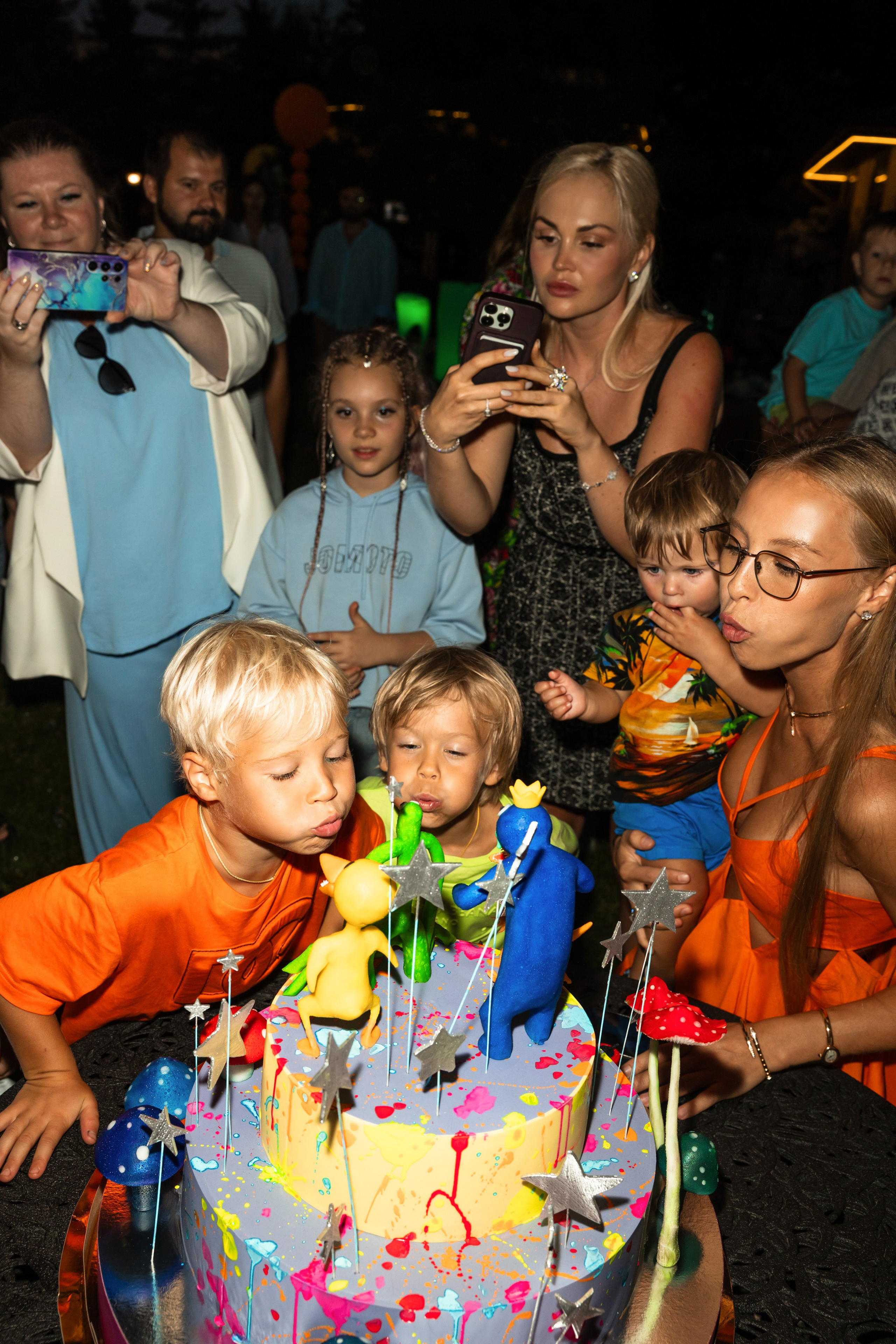 Мирону 4. ФОТОГРАФ ВАШИХ ЛУЧШИХ СОБЫТИЙ