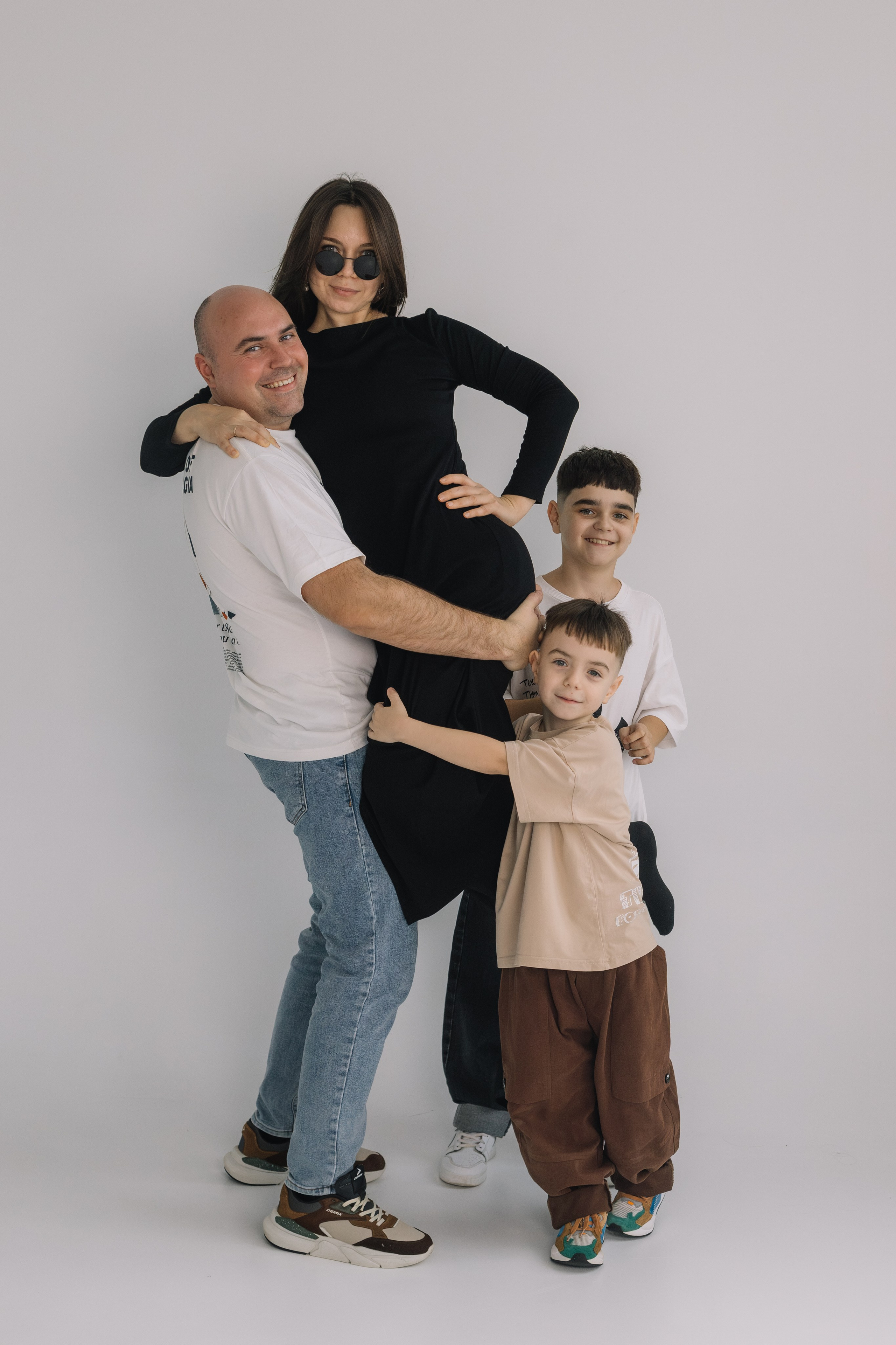 Жора, Ксюша, Владимир и Никита. Семейный фотограф в Волгограде Надежда Головко