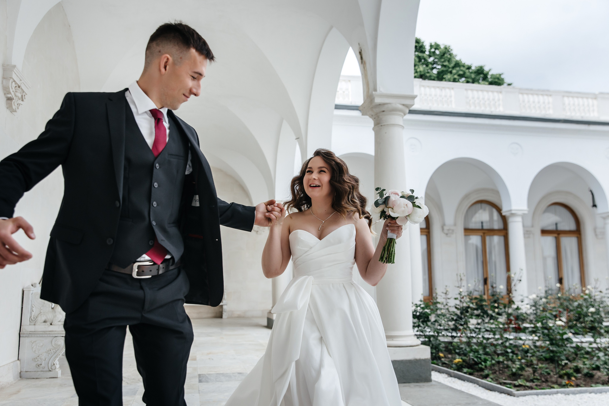 Парк Харакс, май в Крыму. Анонс свадьбы Ильи и Ксении. Свадебный фотограф в Крыму и Севастополе Ольга Баскакова