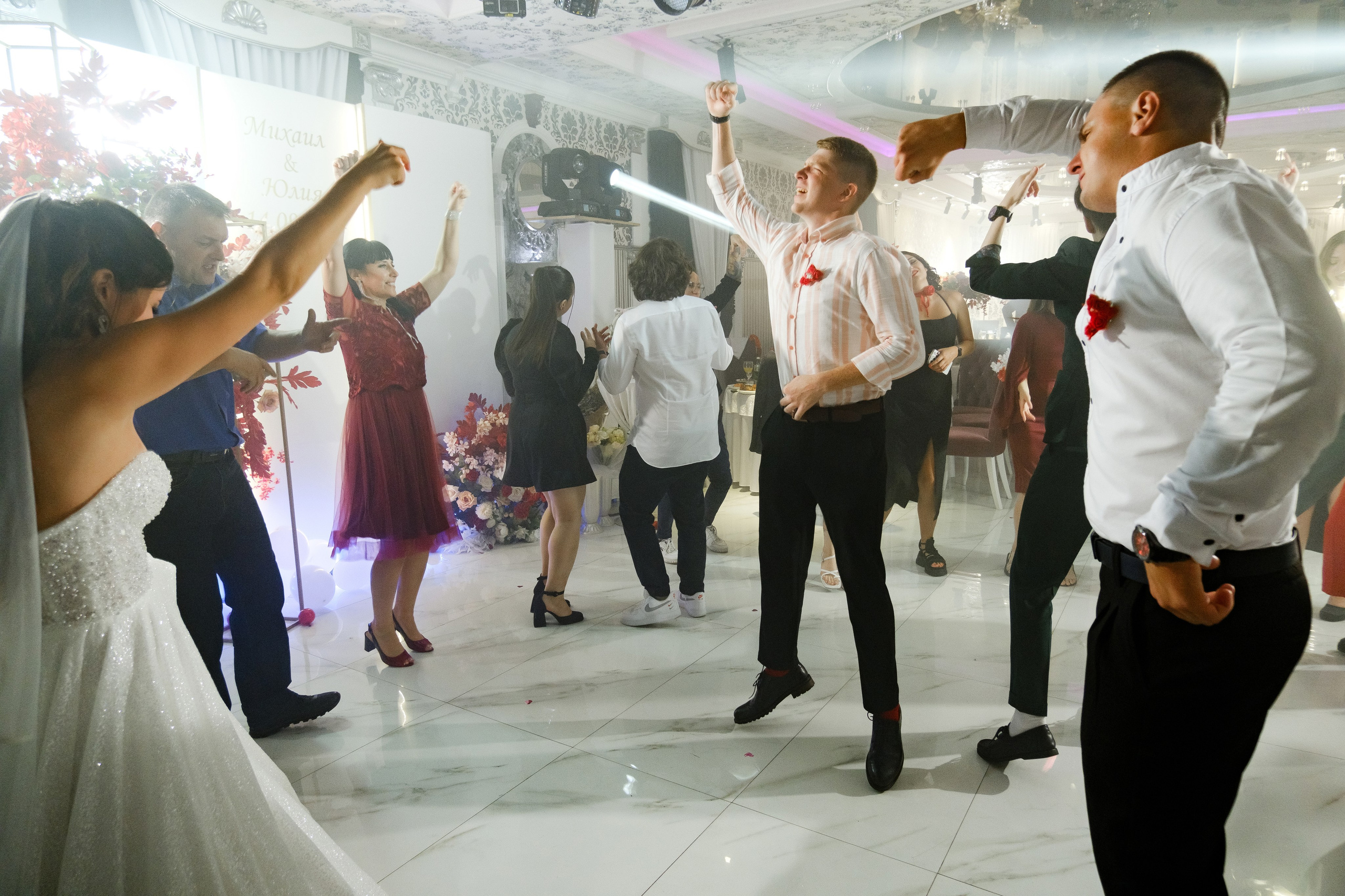 Михаил и Юлия. Свадебный фотограф | репортаж | праздники | крещение