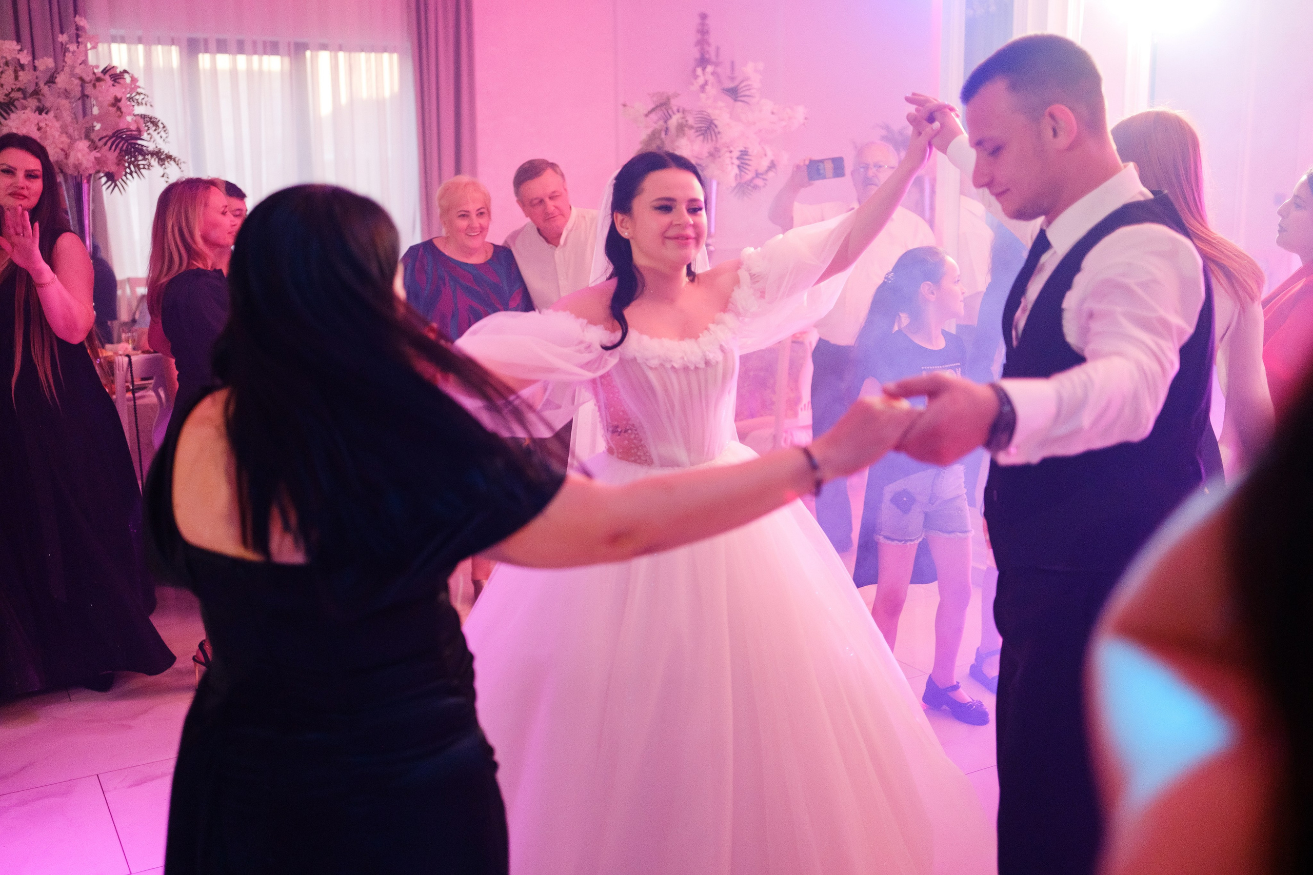 Тазабег и Диана. Свадебный фотограф | репортаж | праздники | крещение