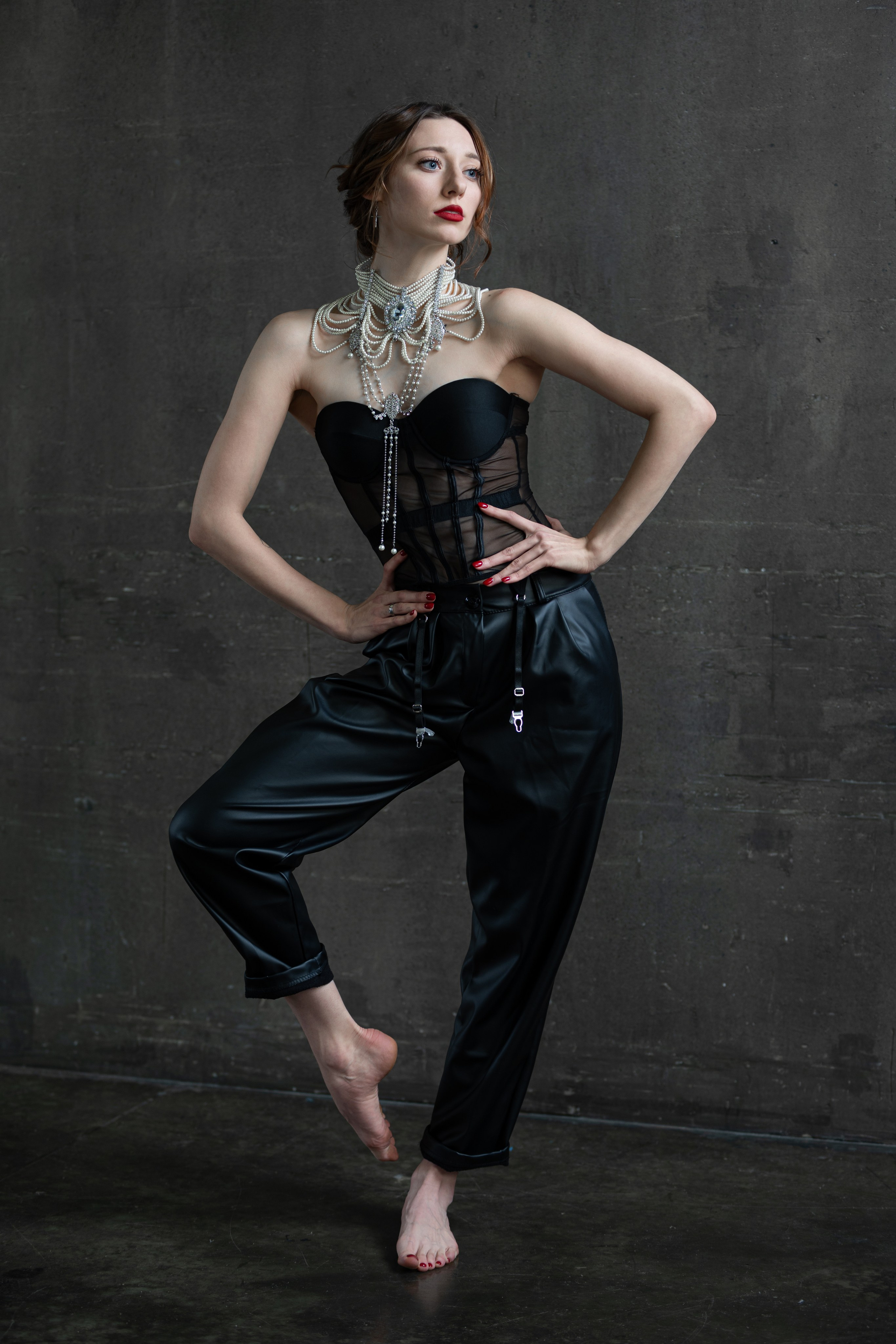 Фотодни «В ЧЁРНОМ» в рамках проекта «В ГЛЯНЕЦ!». Портретный фотограф в Москве Артем Венглинский