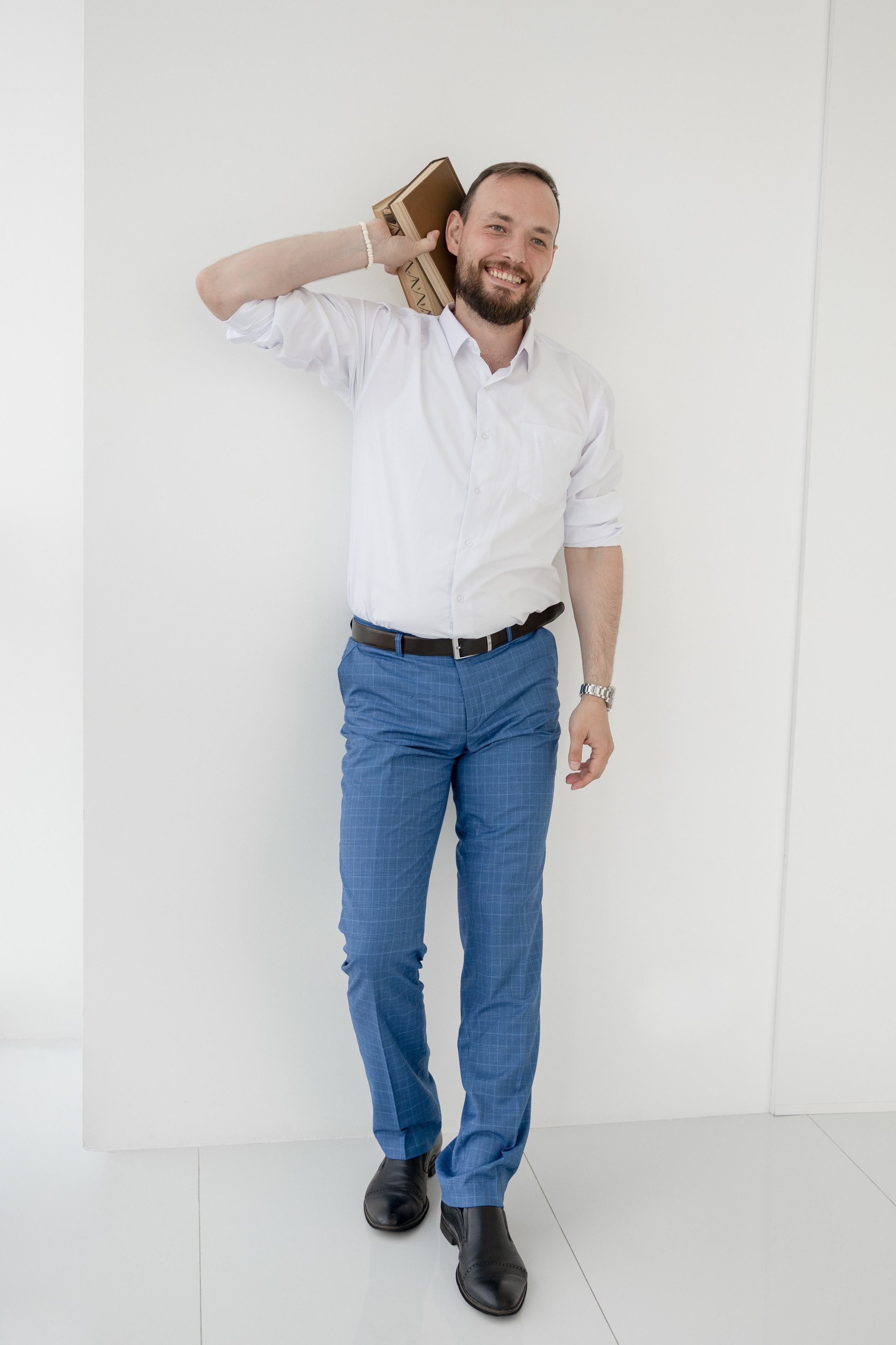 Мужская портретная съемка в студии. Фотограф в Санкт-Петербурге Вагнер Юлия