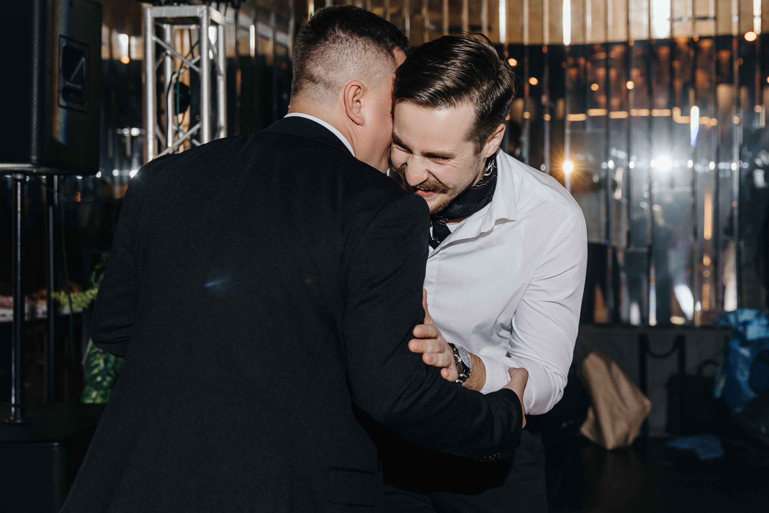 Саша и Миша. Свадебный фотограф и видеограф Когай Дмитрий и Юлия