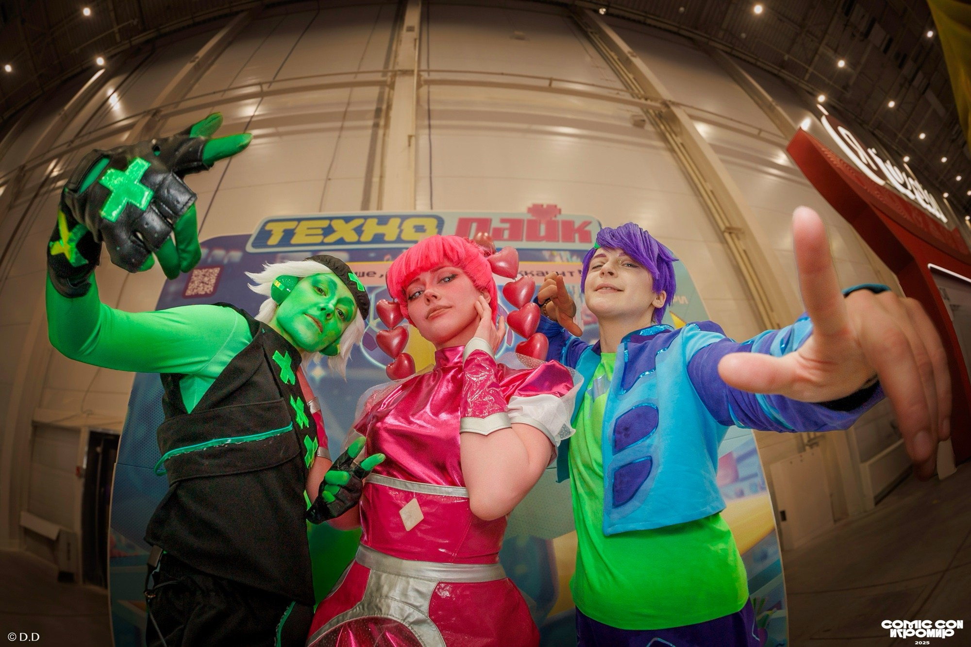 Comic Con Игромир 2025. Различные мероприятия и просто фотографии людей
