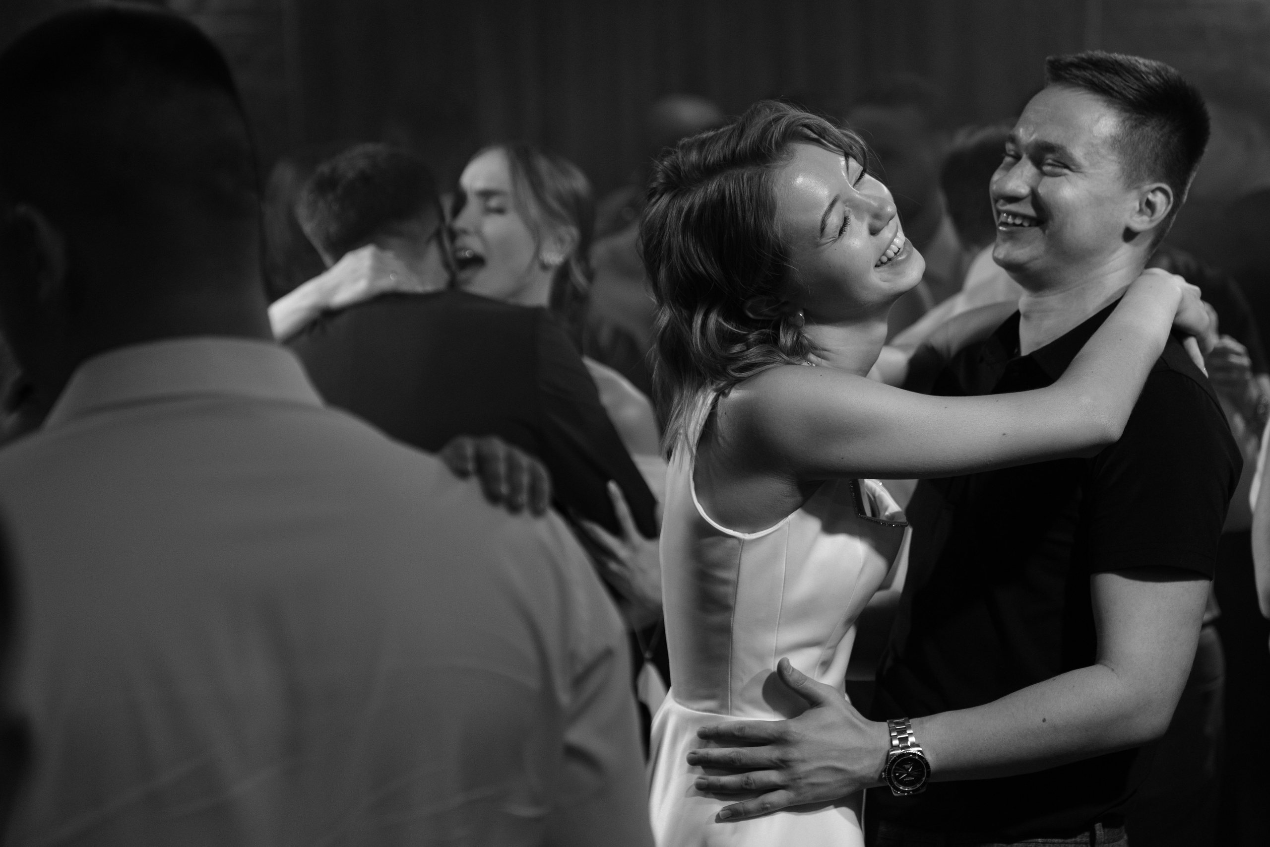 «комфорлабельно и эстетично». Свадебный фотограф Наташа Брифли