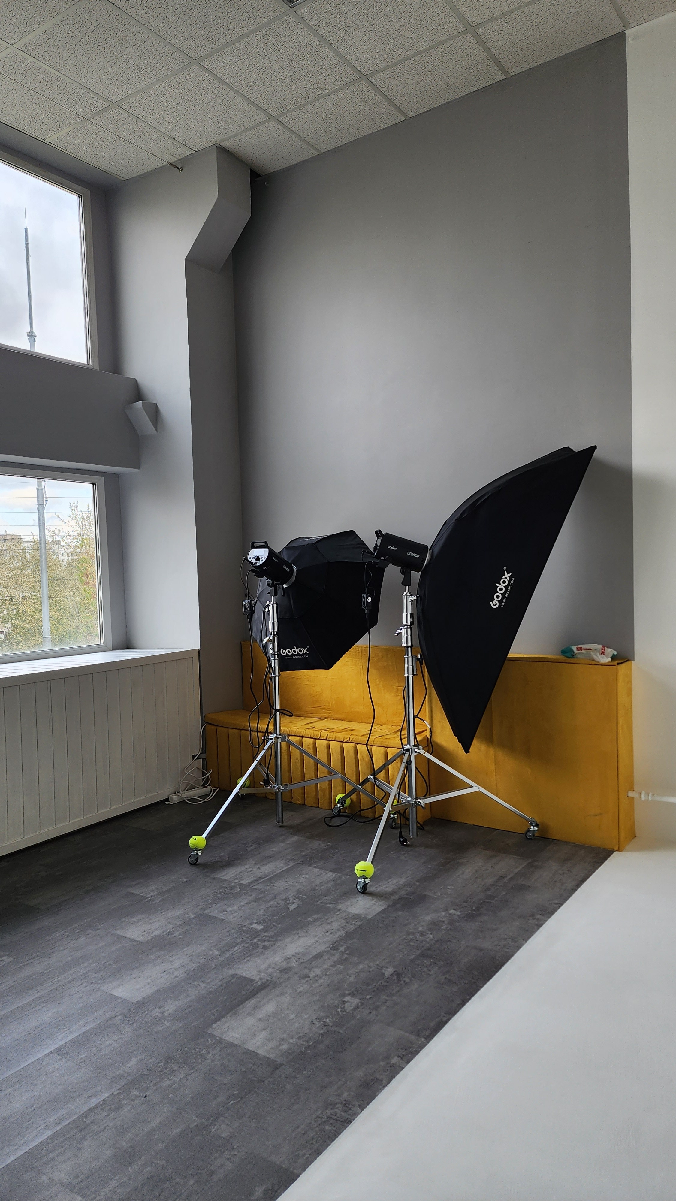 ОКНО. Фотограф Москва Виктория Вишневская актерское / модельное портфолио