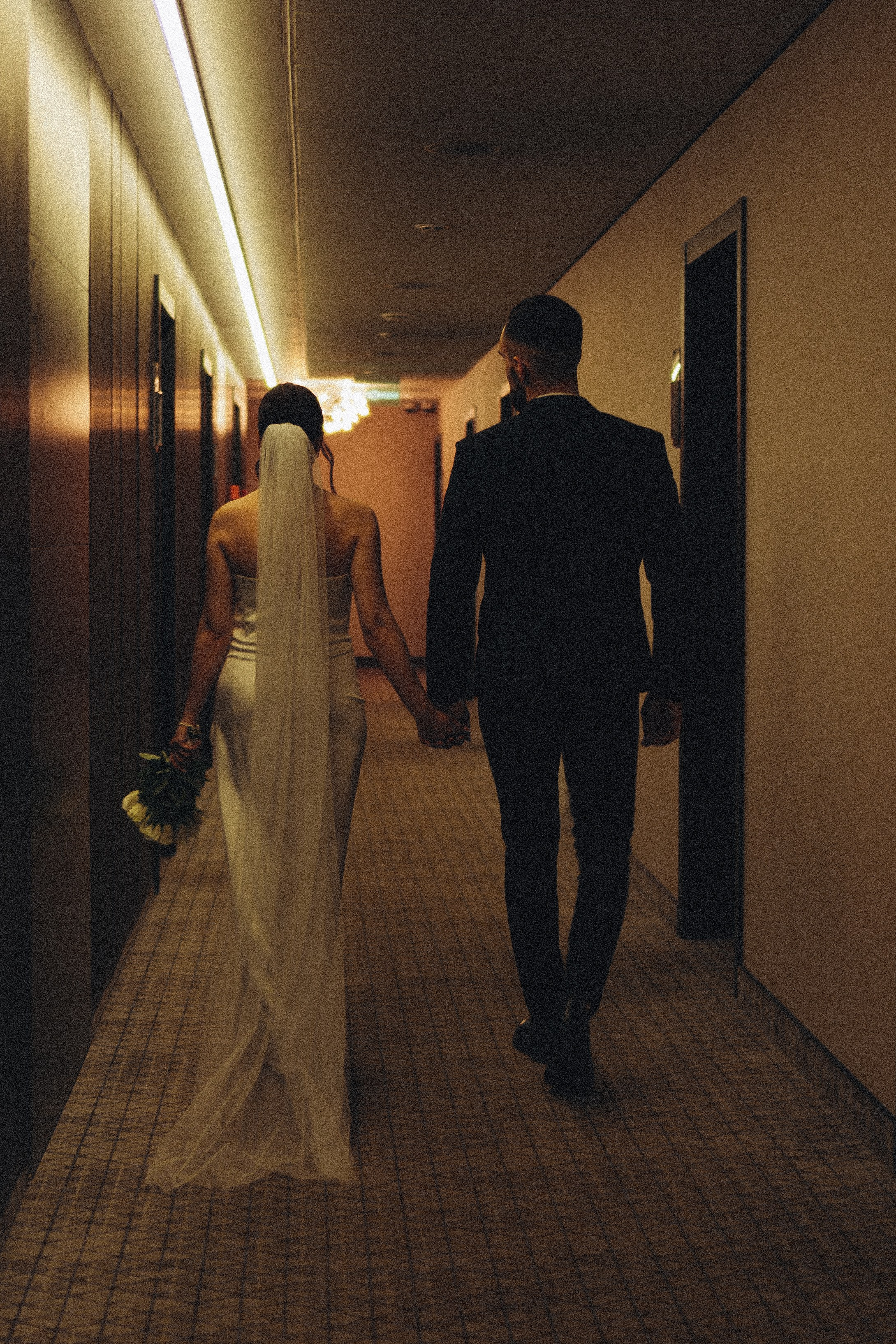 СВАДЕБНАЯ СЬЕМКА СБОРОВ ЖЕНИХА И НЕВЕСТЫ В ОТЕЛЕ И ТАКЖЕ ФОТОСЕССИИЯ В ОТЕЛЕЕ МЕГАПОЛИС БРЯНСК. Профессиональный фотограф, Санкт-Петербург — Виктория Богомолова