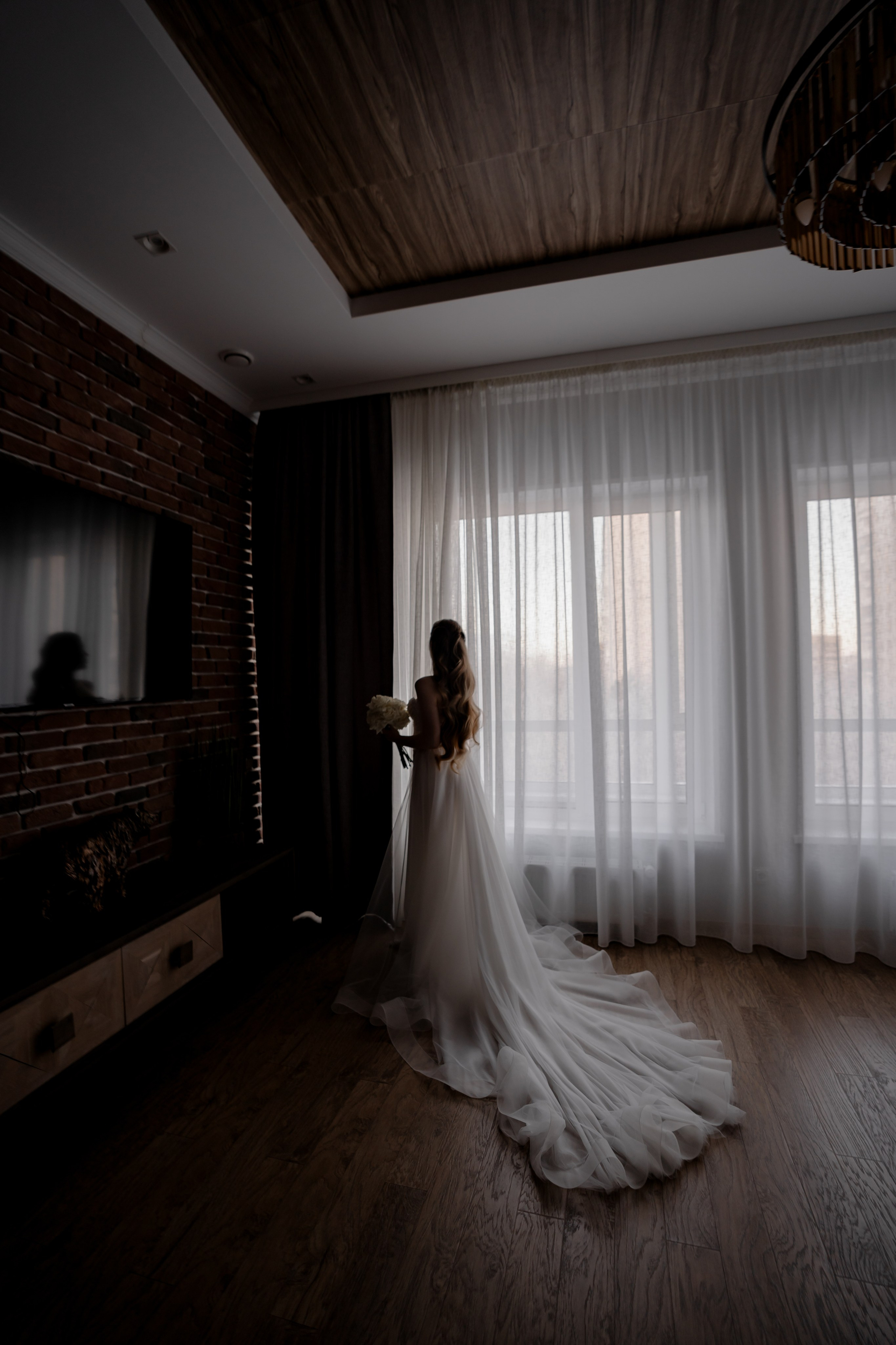 СВАДЕБНАЯ СЬЕМКА СБОРОВ В ОТЕЛЕ И ВЫЕЗД НА ЦЕРЕМОНИЮ (СНЯТО В СИБИРЕ В НИЖНЕВАРТОВСКЕ)М. Профессиональный фотограф, Санкт-Петербург — Виктория Богомолова