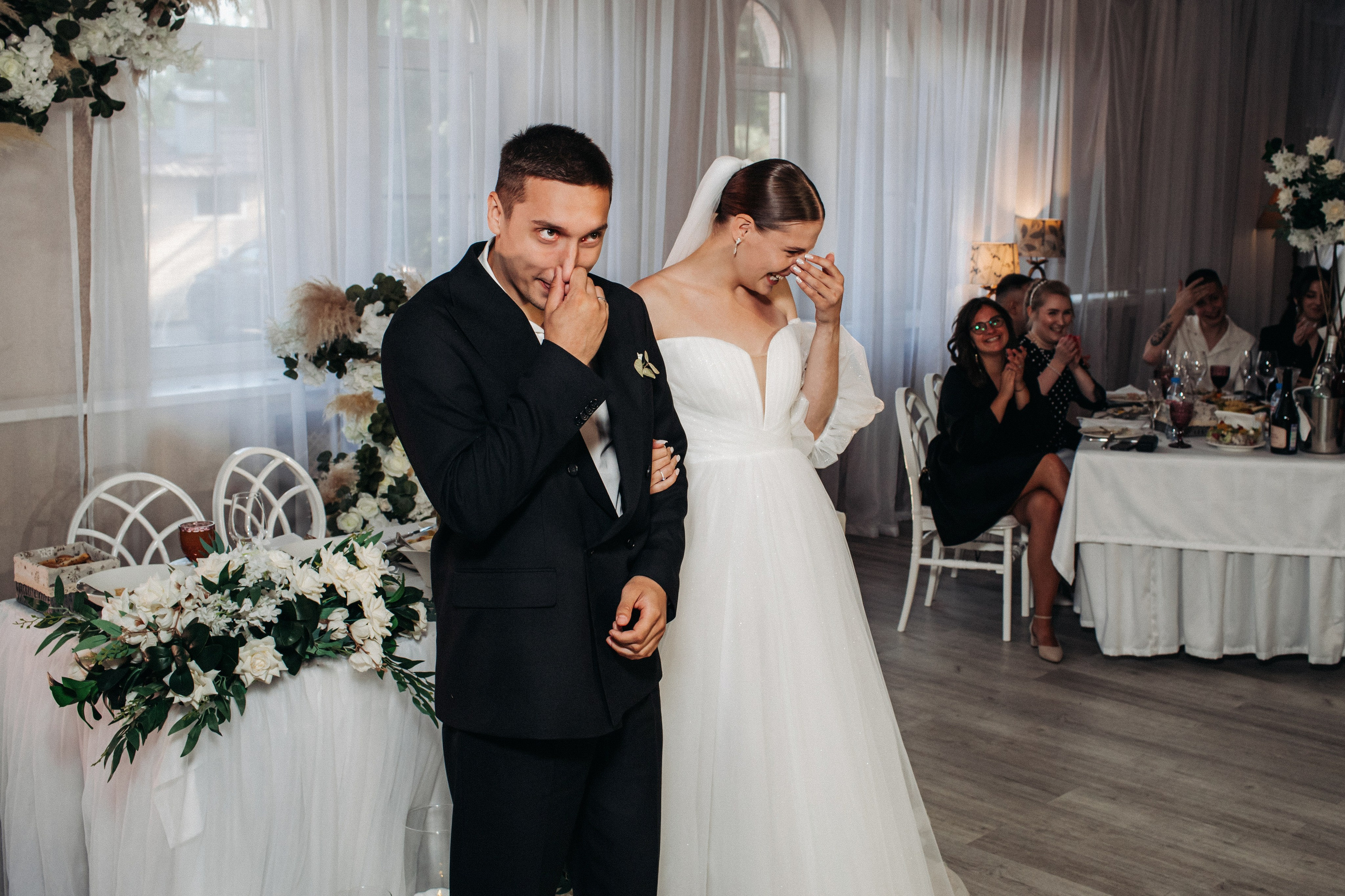 Vlad & Nadya (Saint-Petersburg, Russia). Destination wedding photographer Peter Letu