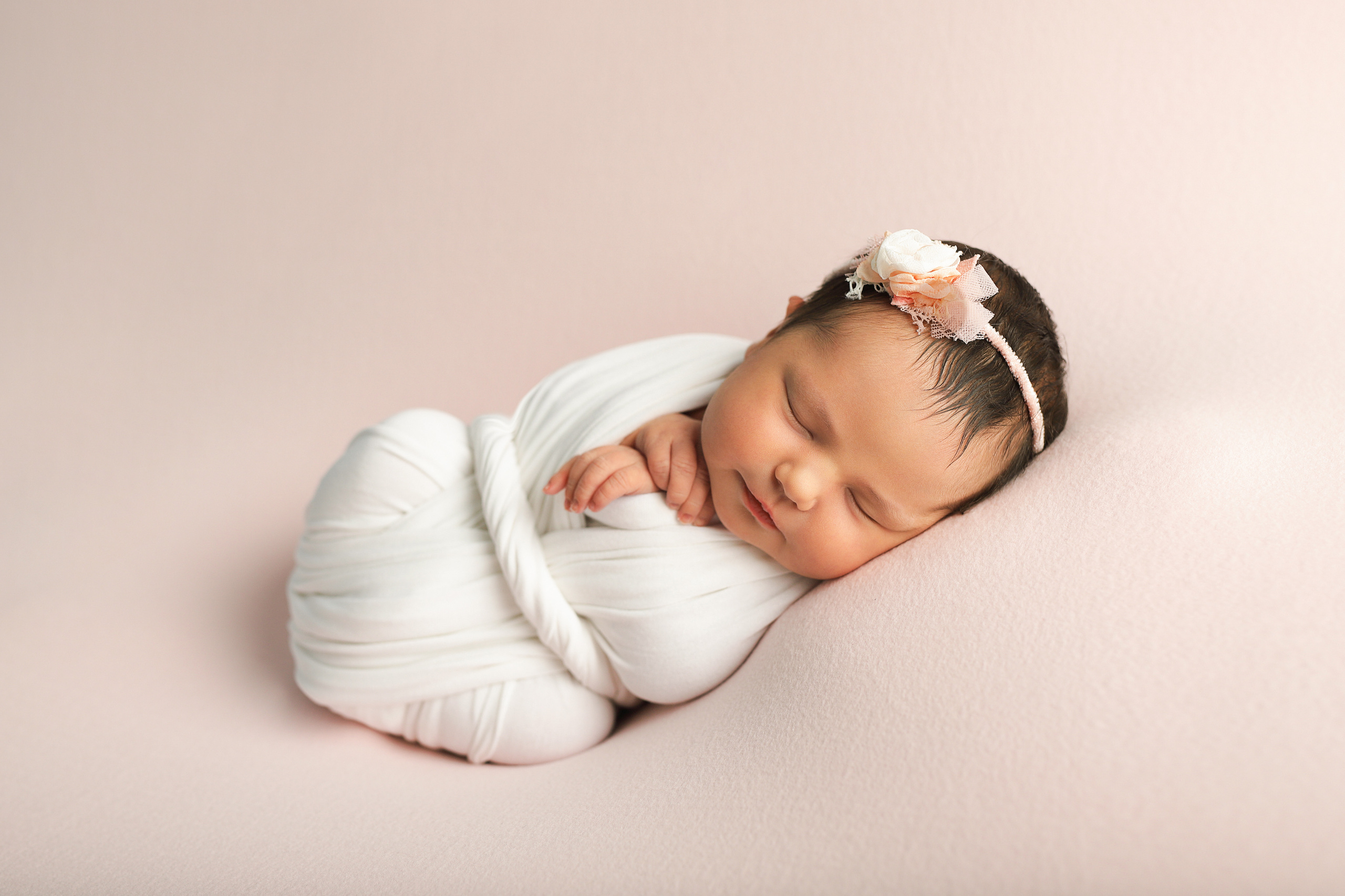 Фотосессия малыша Екатеринбург. Фотосессия новорождённого Екатеринбург. Фотограф newborn Екатеринбург. Фотограф новорожденных Екатеринбург. Фотограф Екатеринбург. Фотосессия Екатеринбург. Фотосессия под ключ Екатеринбург 