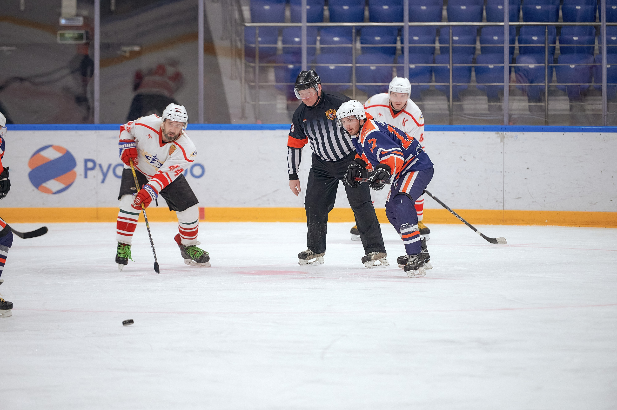 Портфолио репортажной фотосъёмки: Кристалл арена — Хоккей — РусГидро. Фотограф Яковлев Роман — Красноярск