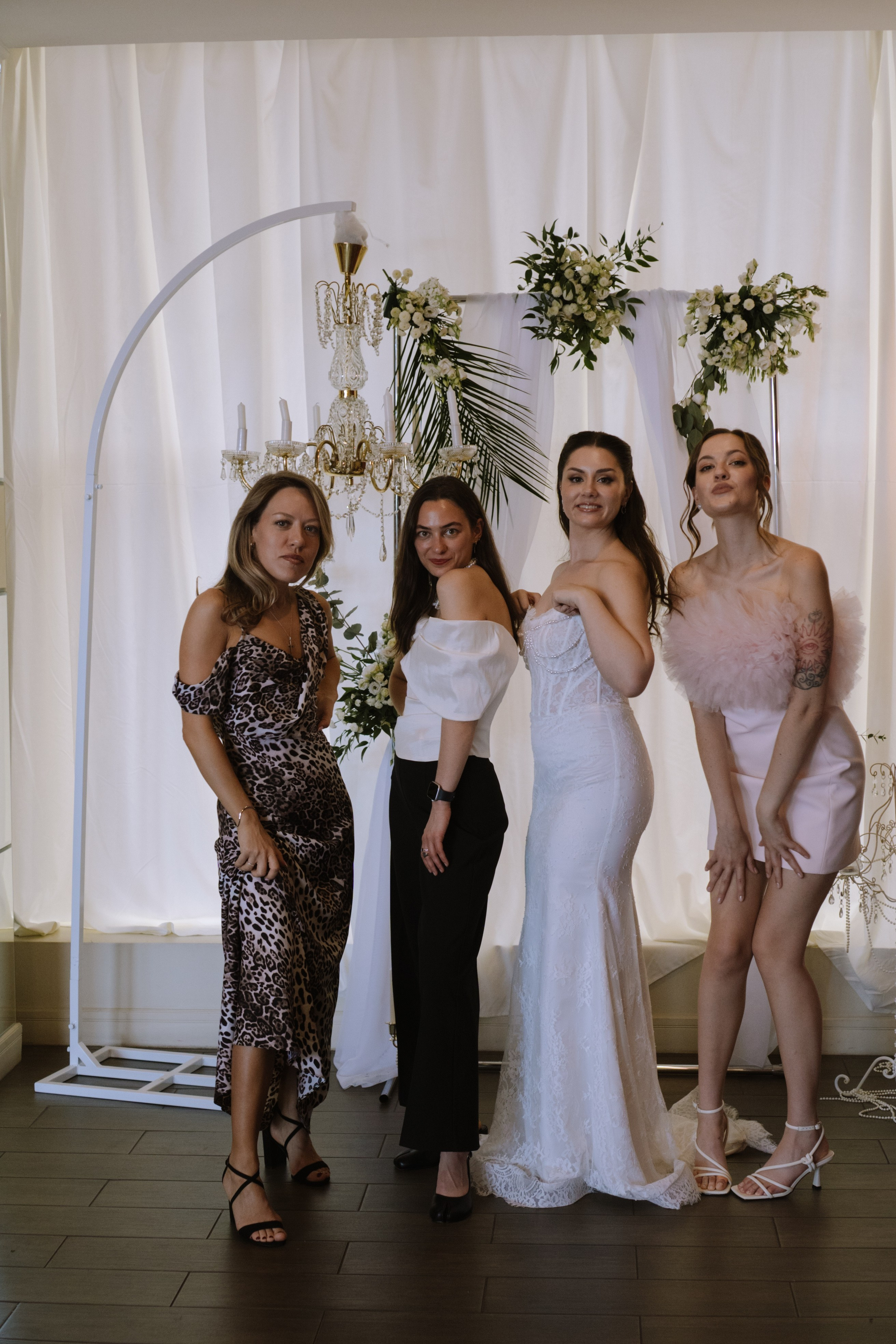 СВАДЕБНЫЙ БАНКЕТ НА ВЛАДИМИРСКОЙ В САНКТ-ПЕТЕРБУРГЕ (КАМЕРНАЯ СВАДЬБА). Профессиональный фотограф, Санкт-Петербург — Виктория Богомолова