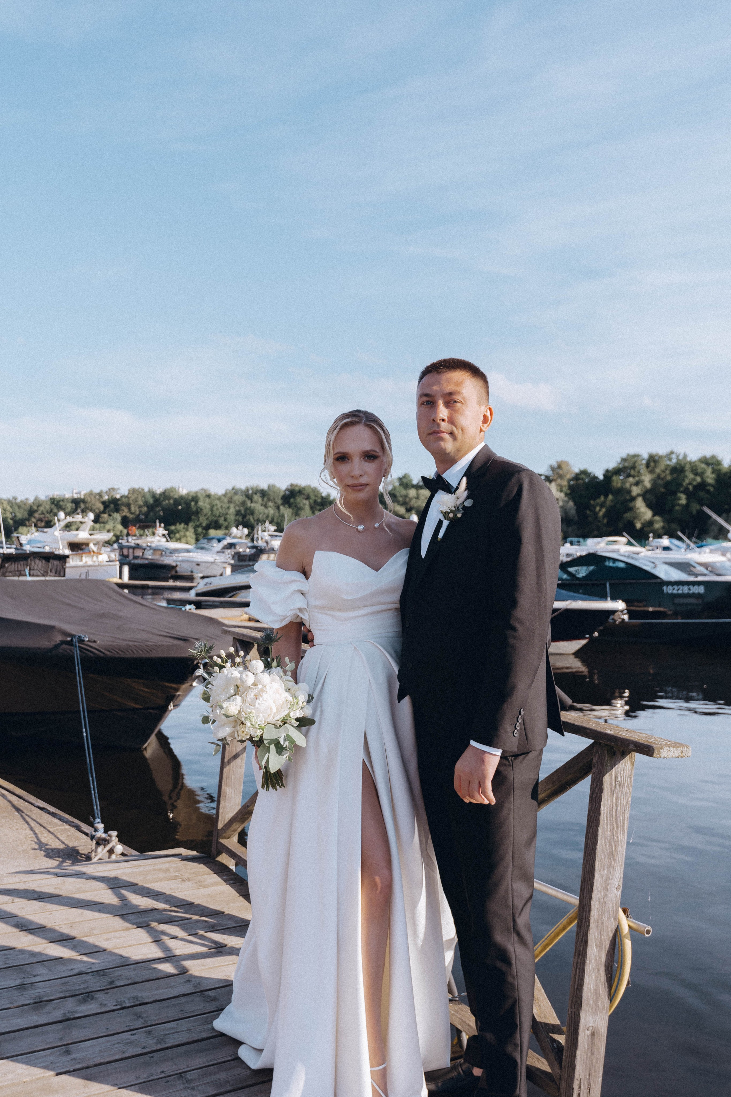 СВАДЕНБНАЯ СЬЕМКА НА КАТЕРЕ ПО КАНАЛАМ САНКТ-ПЕТЕРБУРГА И В АКВАТОРИИ НЕВЫ. Профессиональный фотограф, Санкт-Петербург — Виктория Богомолова