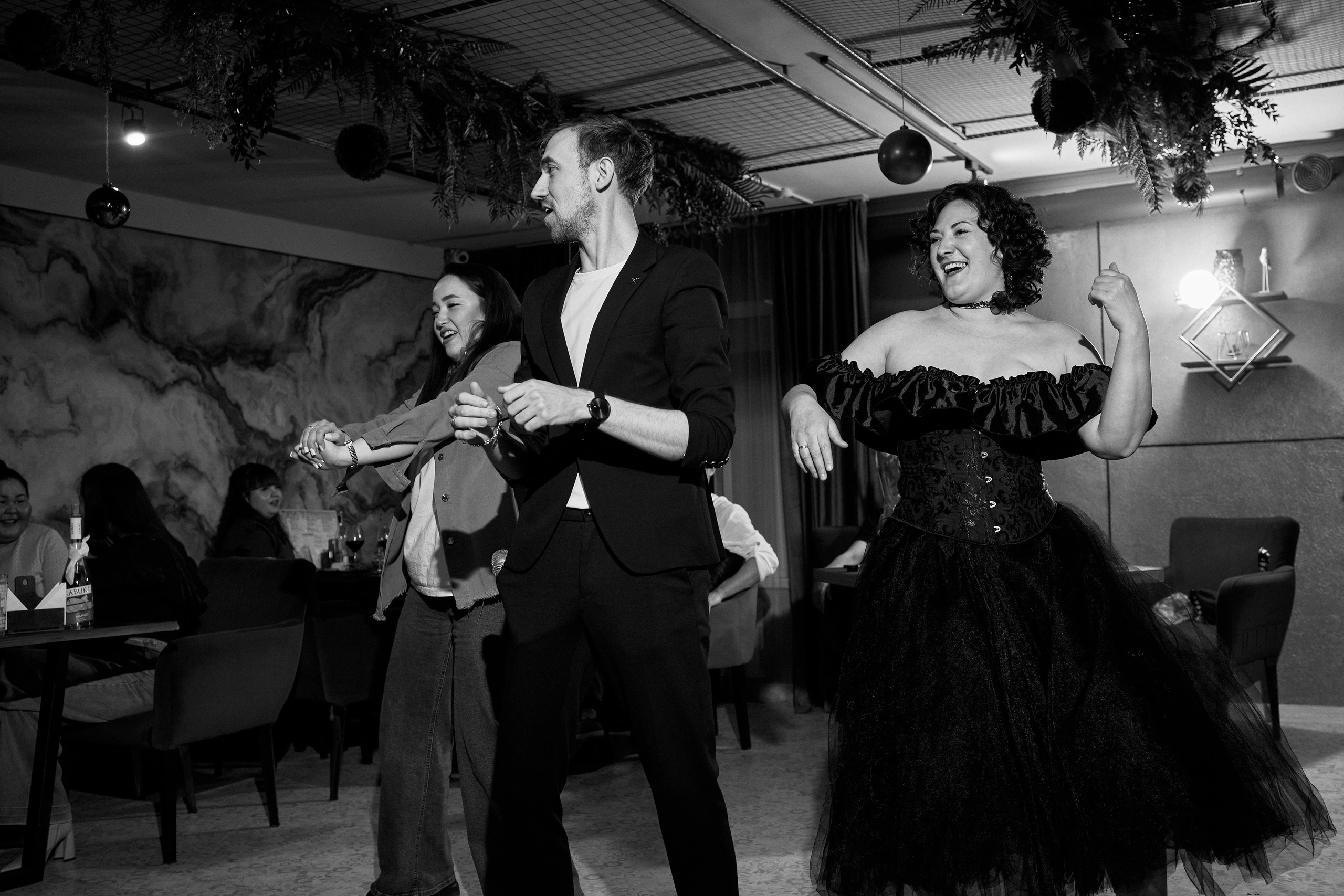 MAXIM & DAMIR | FOREST BAR | 8 МАРТА! 2-й вечер. Главная