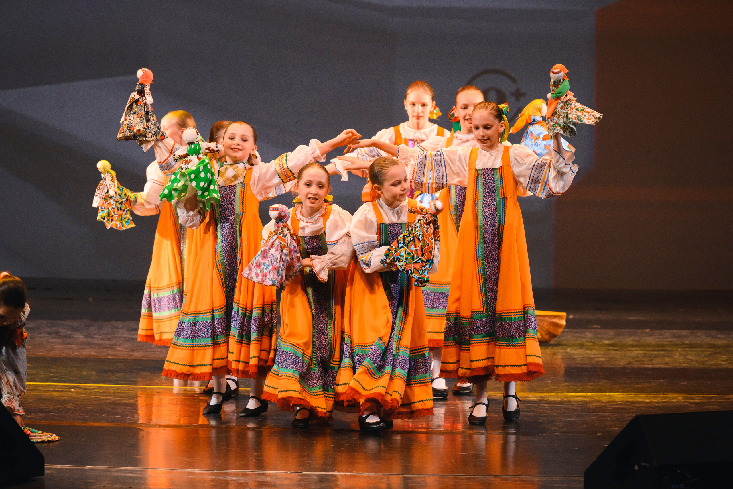 23 апреля, часть 1, БКЗ Октябрьский, г. Санкт-Петербург. Золотое яблочко